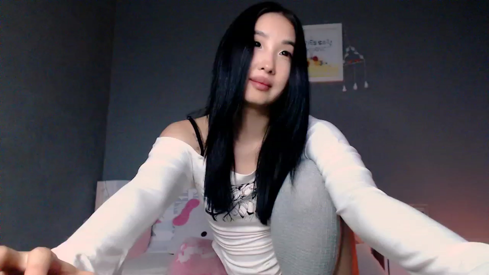 Gallery image thumbnail from FeralBerry66's myfreecams stream on, 10/13/2023, 07:58 image 5 of 20