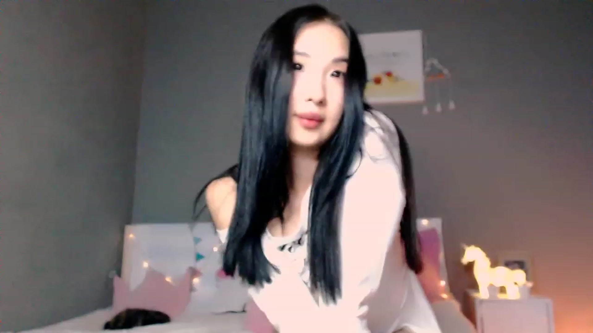 Gallery image thumbnail from FeralBerry66's myfreecams stream on, 10/13/2023, 08:59 image 1 of 20