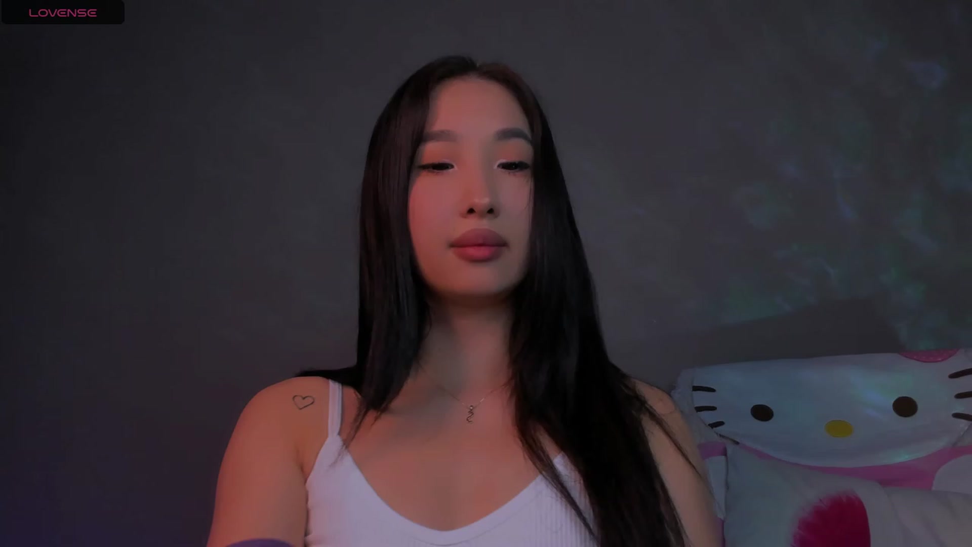 Gallery image thumbnail from FeralBerry66's myfreecams stream on, 12/22/2023, 07:16 image 2 of 20