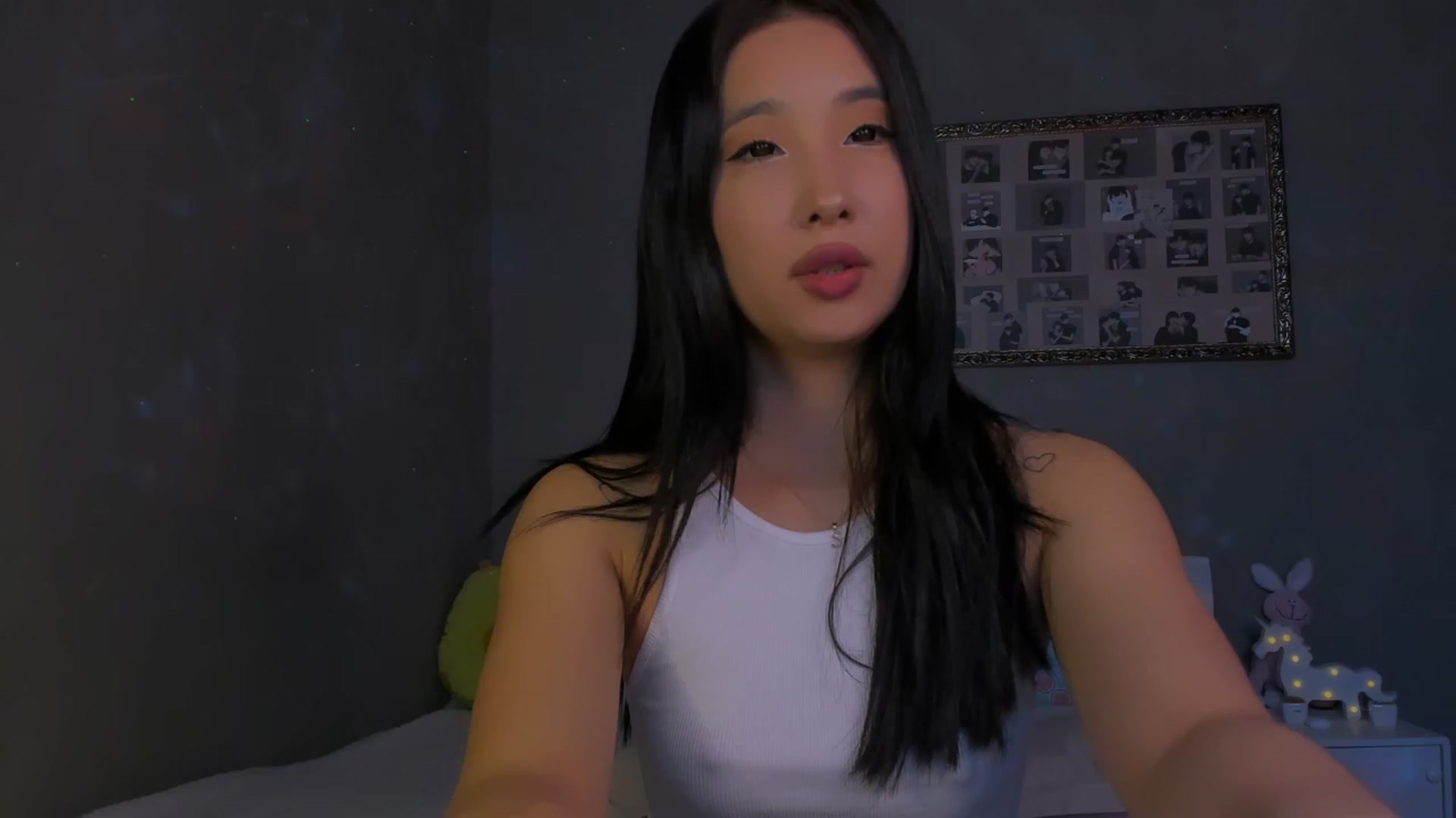 Gallery image thumbnail from FeralBerry66's myfreecams stream on, 01/09/2024, 07:12 image 5 of 20
