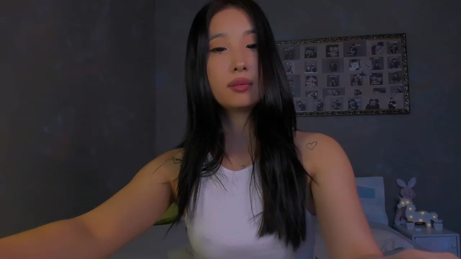 Gallery image thumbnail from FeralBerry66's myfreecams stream on, 01/09/2024, 07:12 image 14 of 20