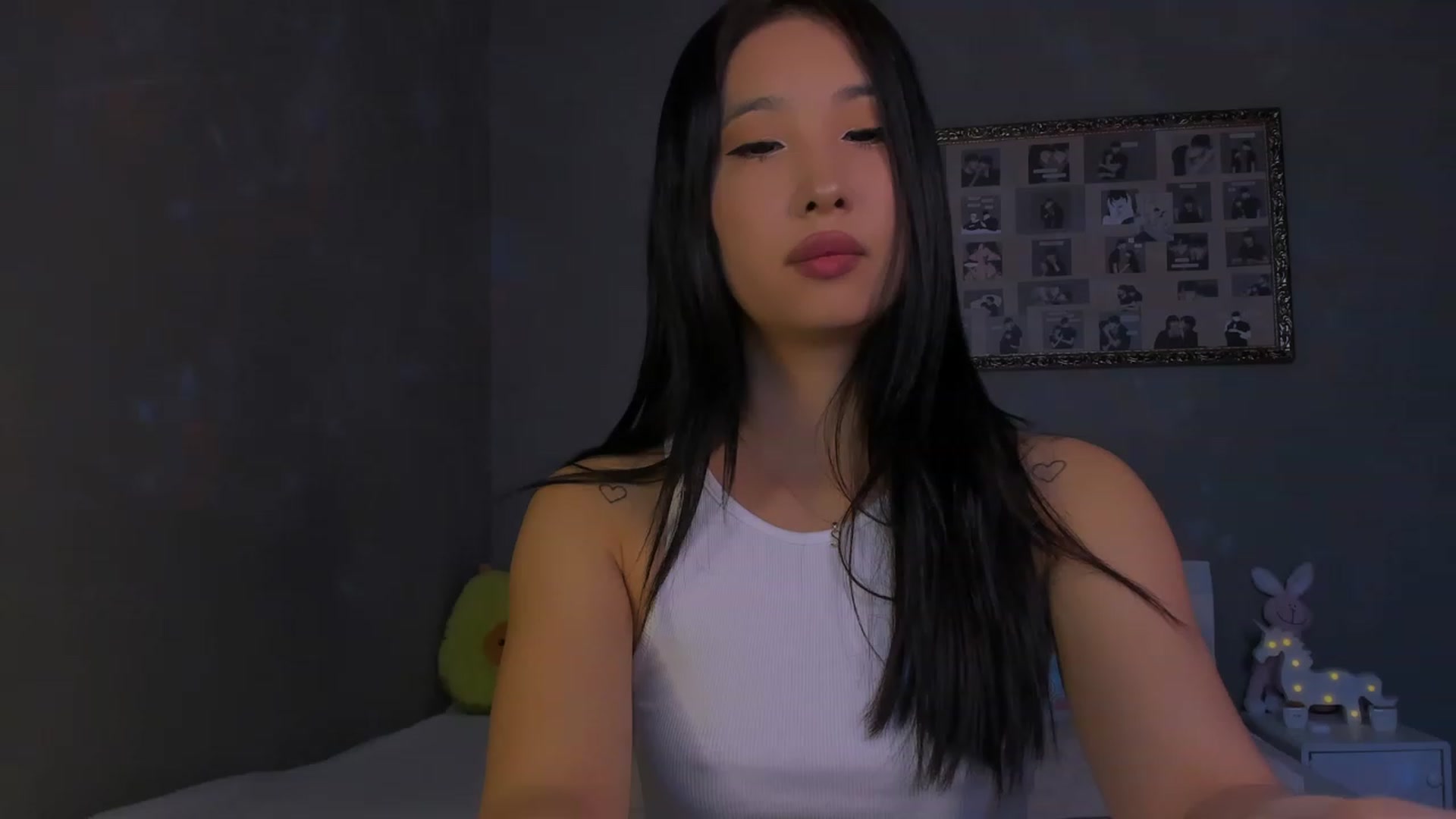 Gallery image thumbnail from FeralBerry66's myfreecams stream on, 01/09/2024, 07:12 image 2 of 20