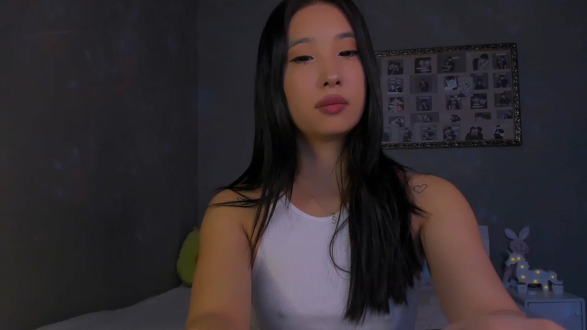 Gallery image thumbnail from FeralBerry66's myfreecams stream on, 01/09/2024, 07:12 image 4 of 20