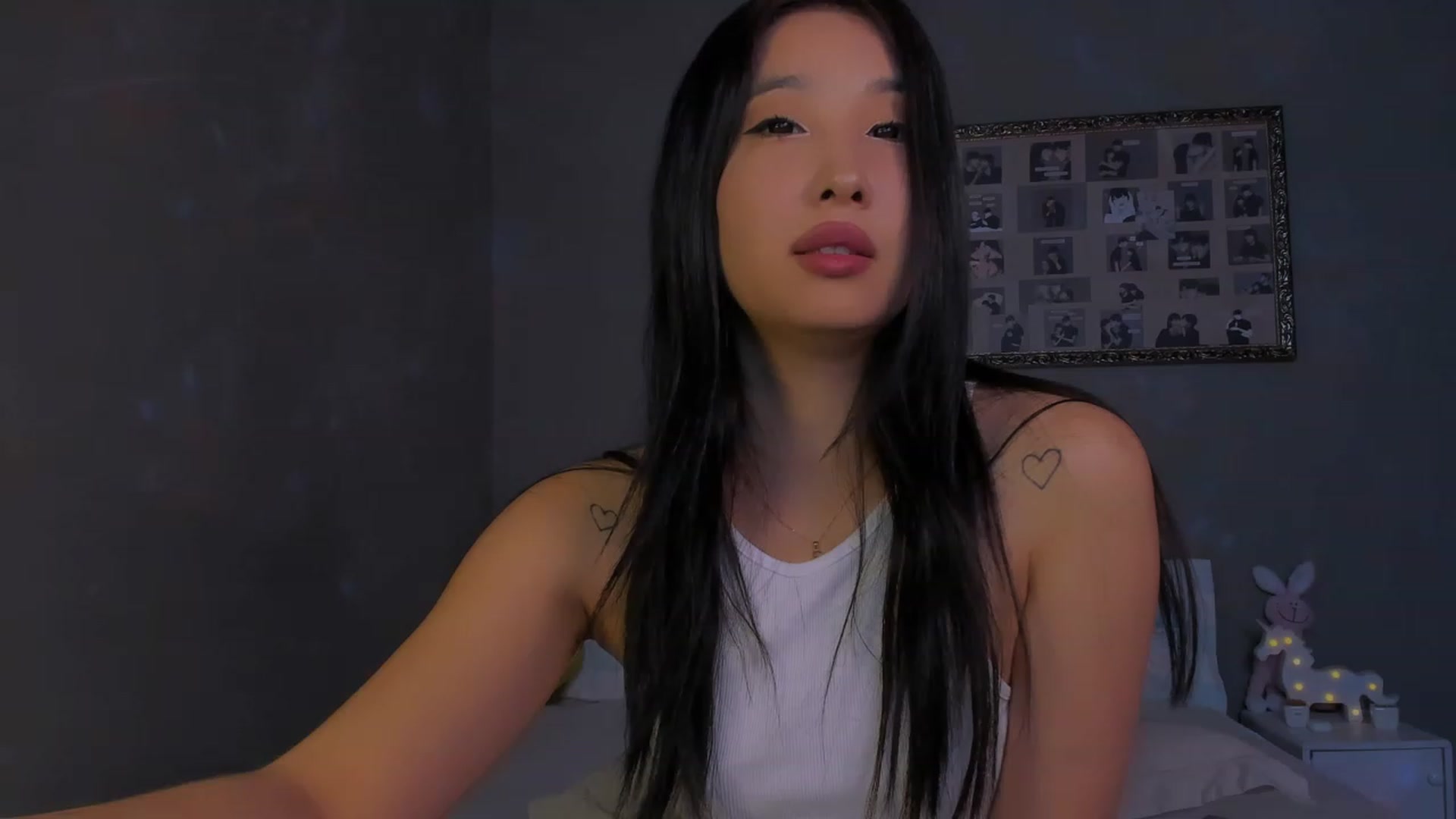 Gallery image thumbnail from FeralBerry66's myfreecams stream on, 01/09/2024, 07:51 image 4 of 20