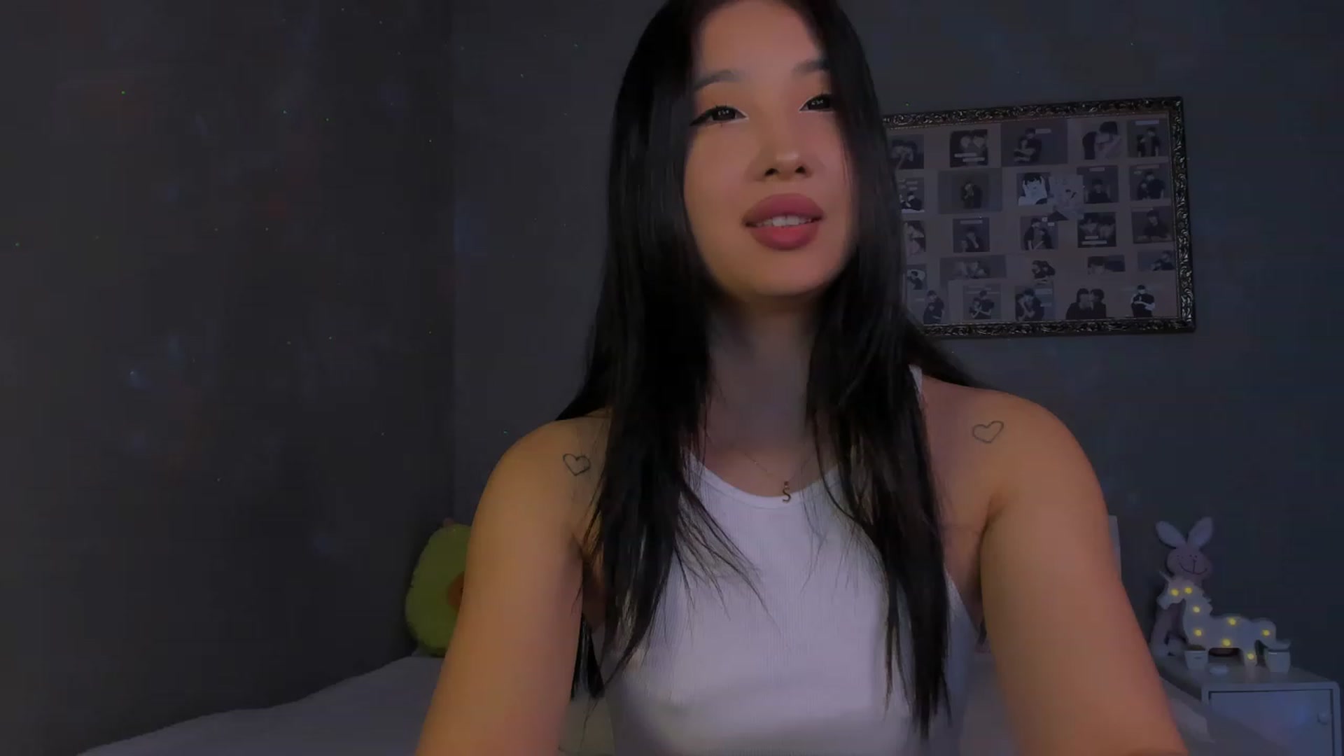 Gallery image thumbnail from FeralBerry66's myfreecams stream on, 01/09/2024, 07:51 image 1 of 20