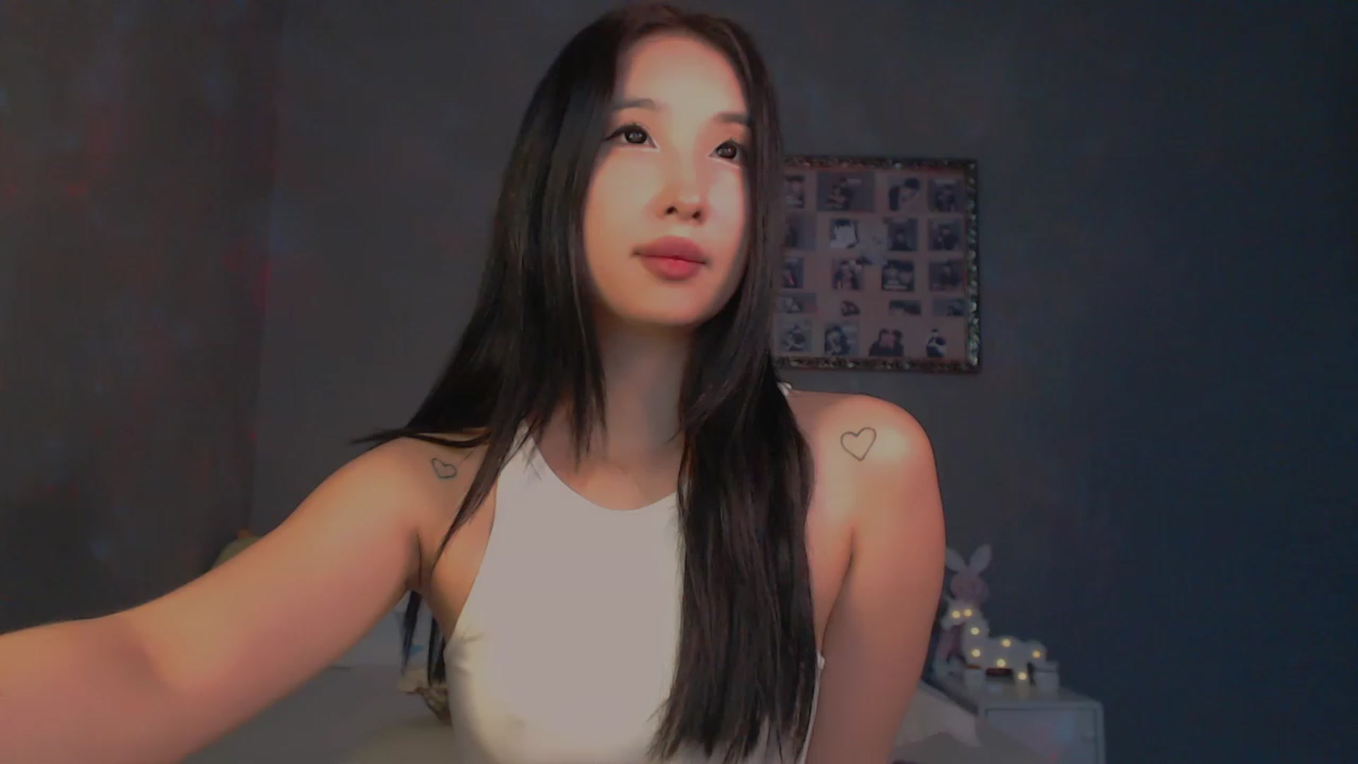 Gallery image thumbnail from FeralBerry66's myfreecams stream on, 01/09/2024, 09:44 image 4 of 20