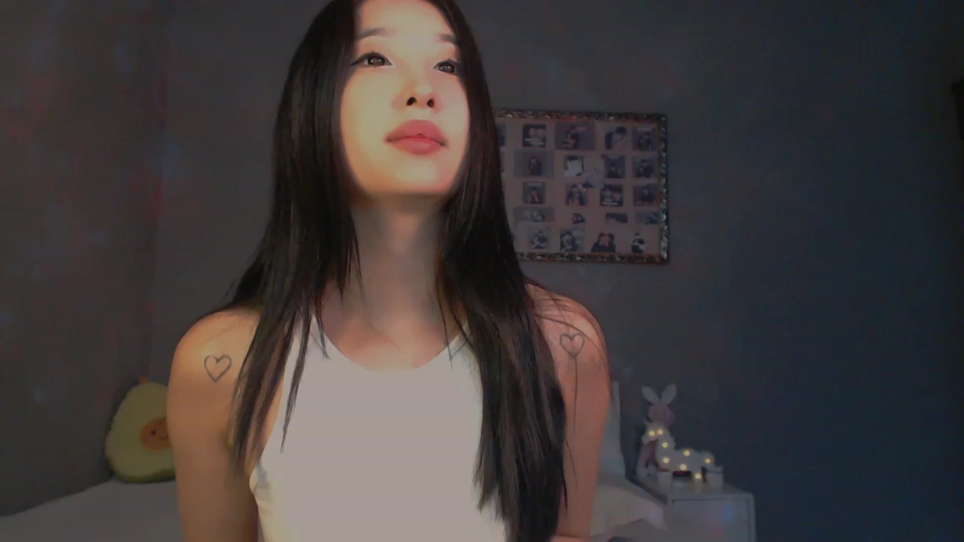 Gallery image thumbnail from FeralBerry66's myfreecams stream on, 01/09/2024, 09:44 image 20 of 20