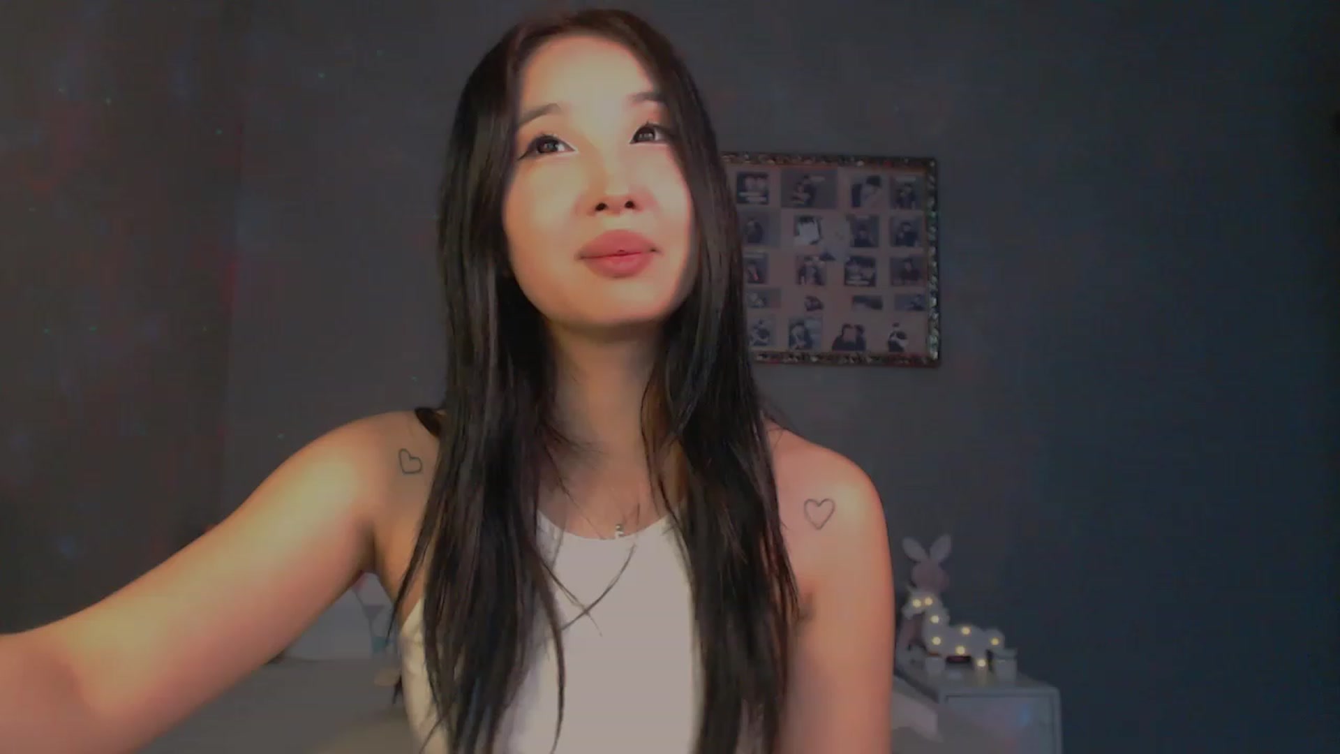 Gallery image thumbnail from FeralBerry66's myfreecams stream on, 01/09/2024, 09:44 image 14 of 20