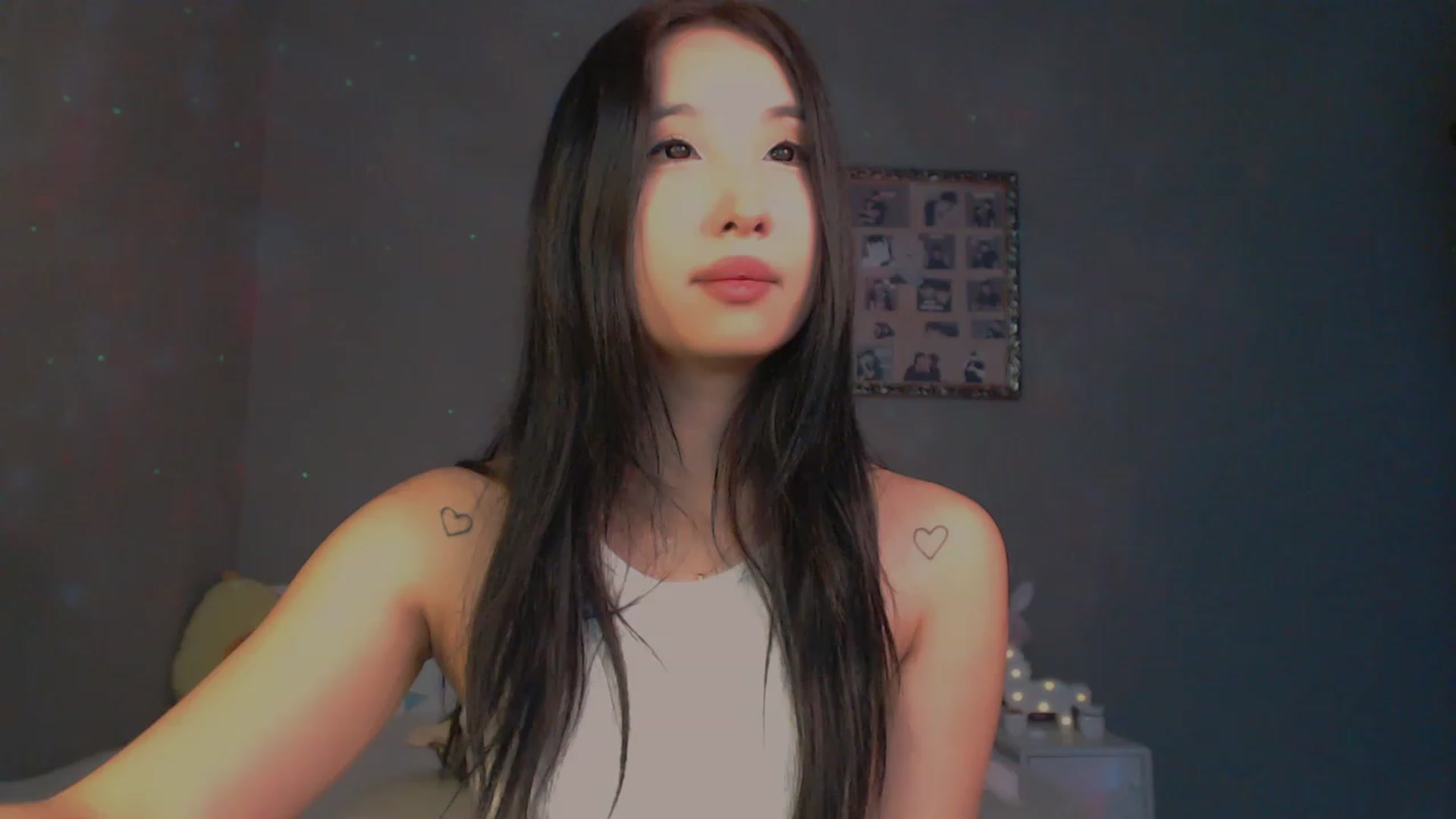 Gallery image thumbnail from FeralBerry66's myfreecams stream on, 01/09/2024, 09:44 image 13 of 20