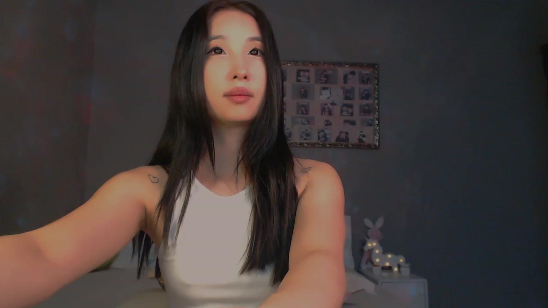 Gallery image thumbnail from FeralBerry66's myfreecams stream on, 01/09/2024, 10:05 image 13 of 20