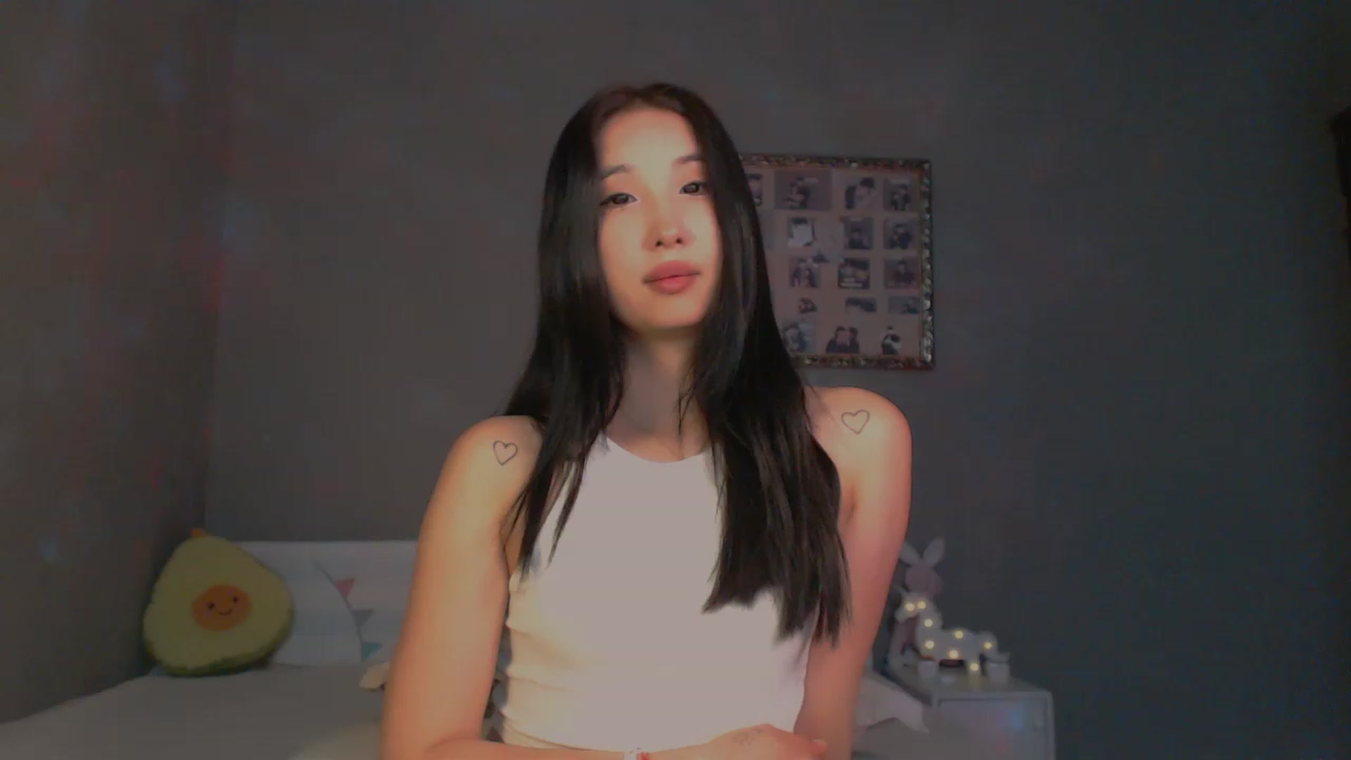Gallery image thumbnail from FeralBerry66's myfreecams stream on, 01/09/2024, 10:05 image 16 of 20