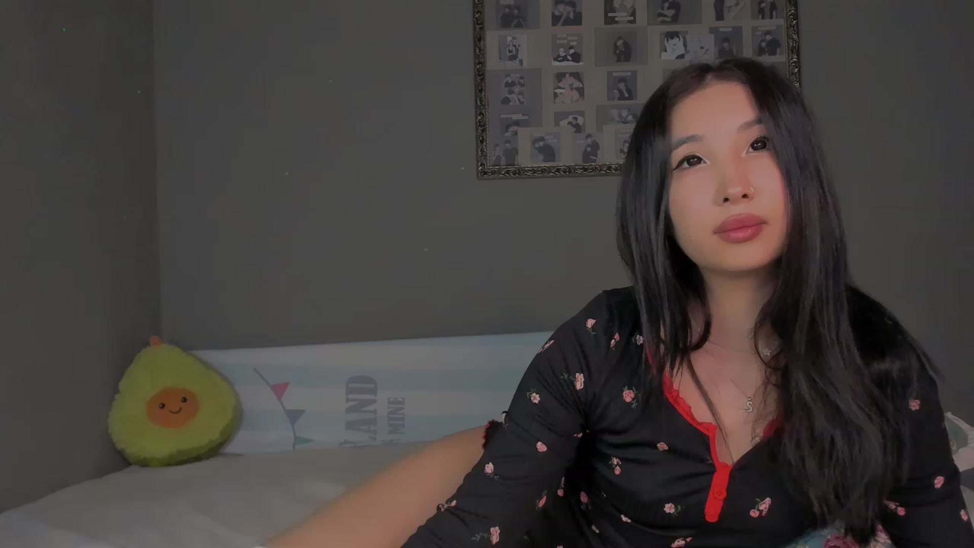 Gallery image thumbnail from FeralBerry66's myfreecams stream on, 01/11/2024, 06:04 image 11 of 20