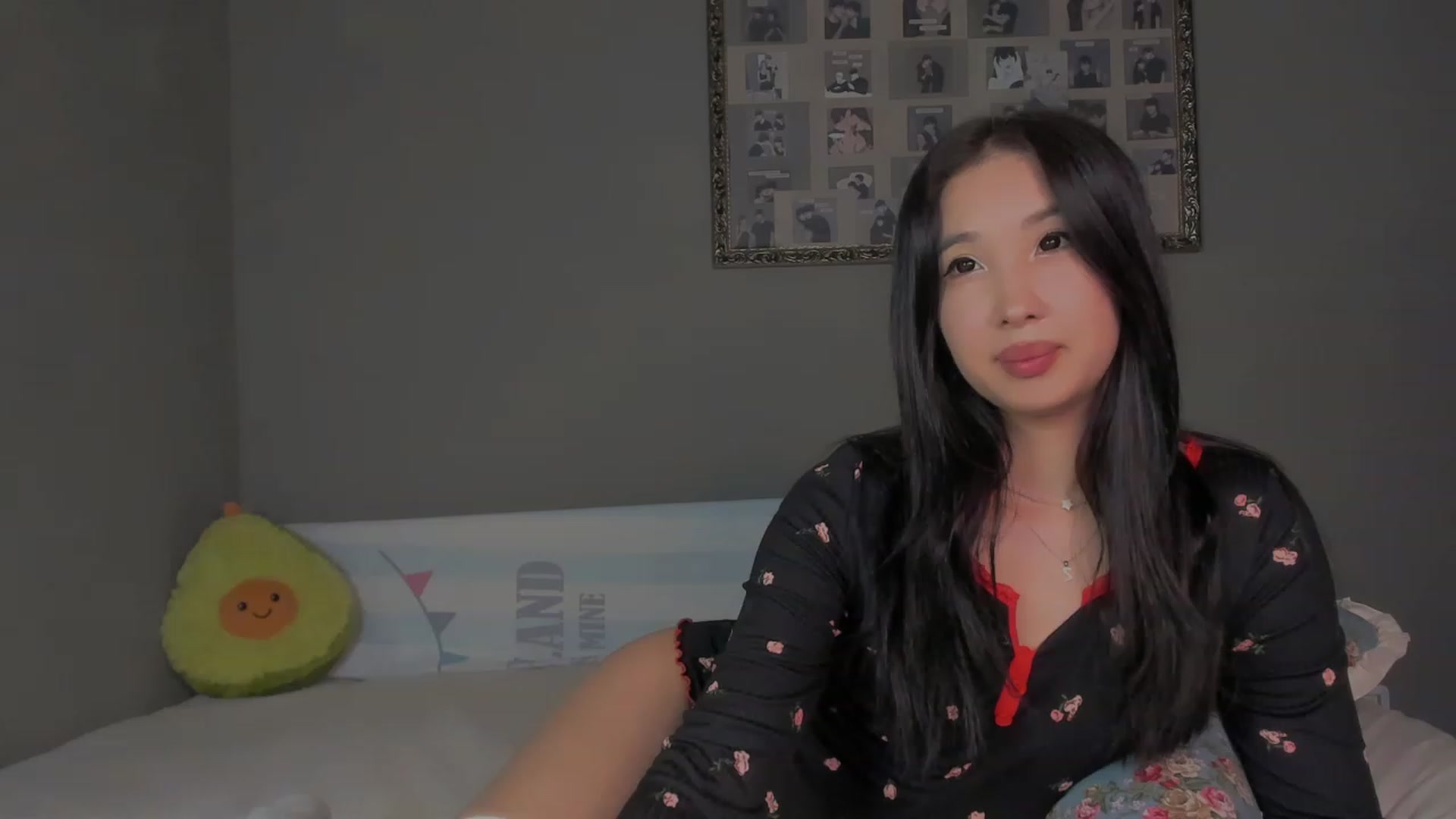 Gallery image thumbnail from FeralBerry66's myfreecams stream on, 01/11/2024, 06:04 image 2 of 20