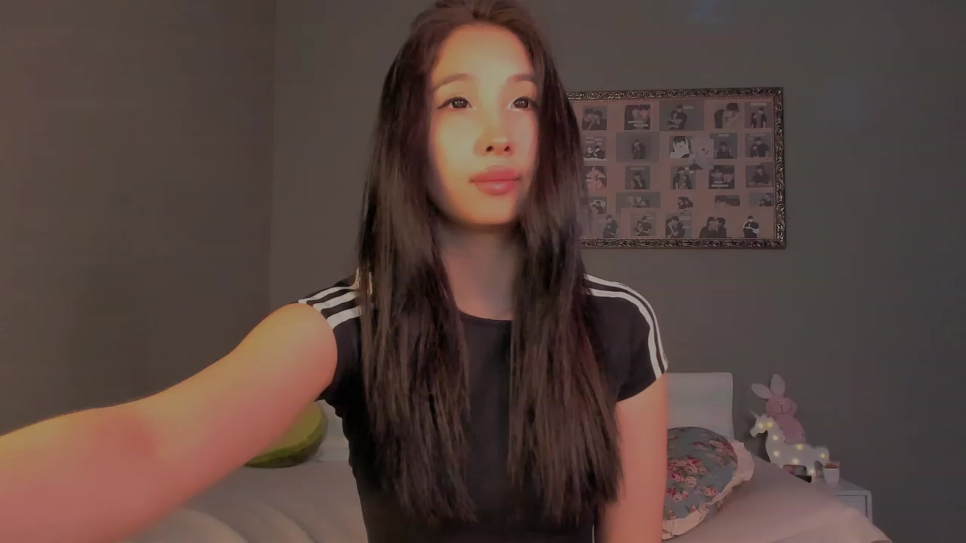 Gallery image thumbnail from FeralBerry66's myfreecams stream on, 01/12/2024, 10:18 image 16 of 20