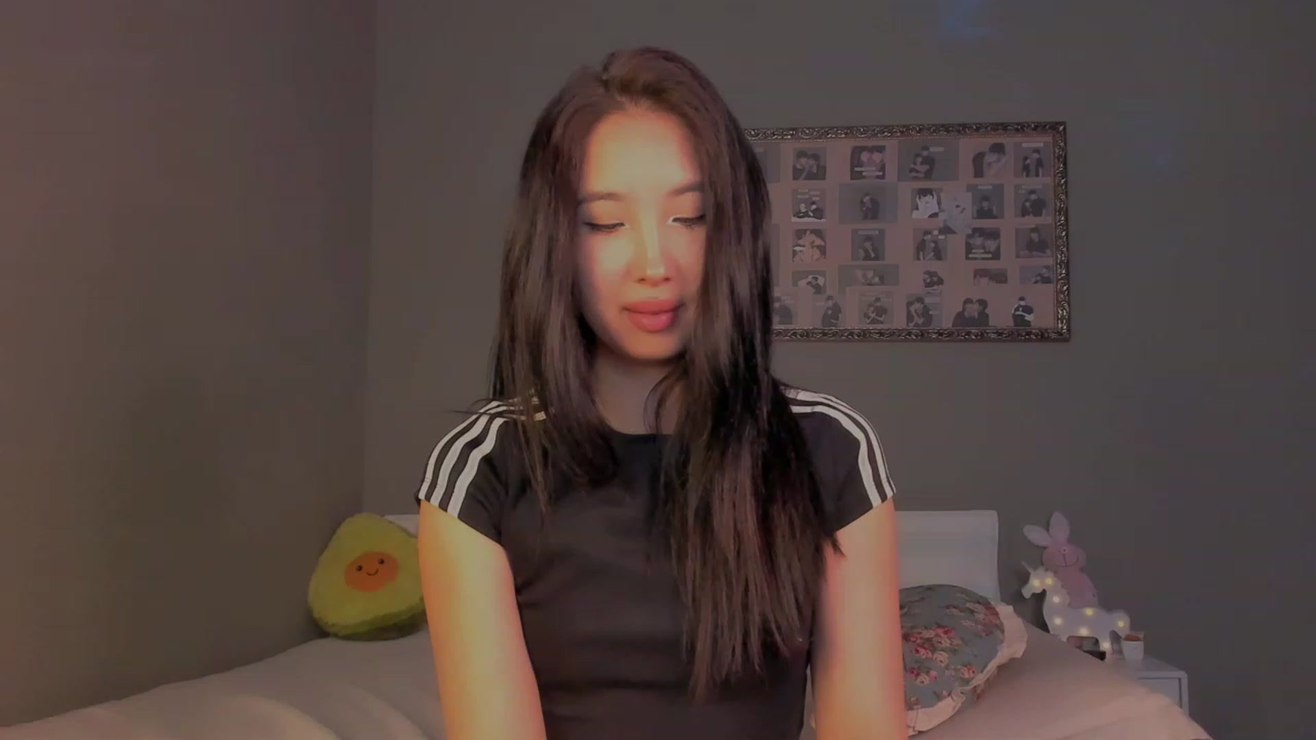 Gallery image thumbnail from FeralBerry66's myfreecams stream on, 01/12/2024, 10:18 image 4 of 20
