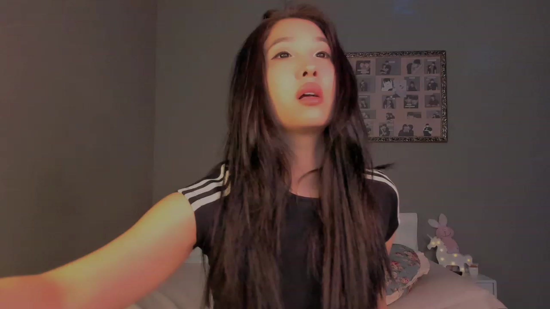 Gallery image thumbnail from FeralBerry66's myfreecams stream on, 01/12/2024, 10:18 image 6 of 20
