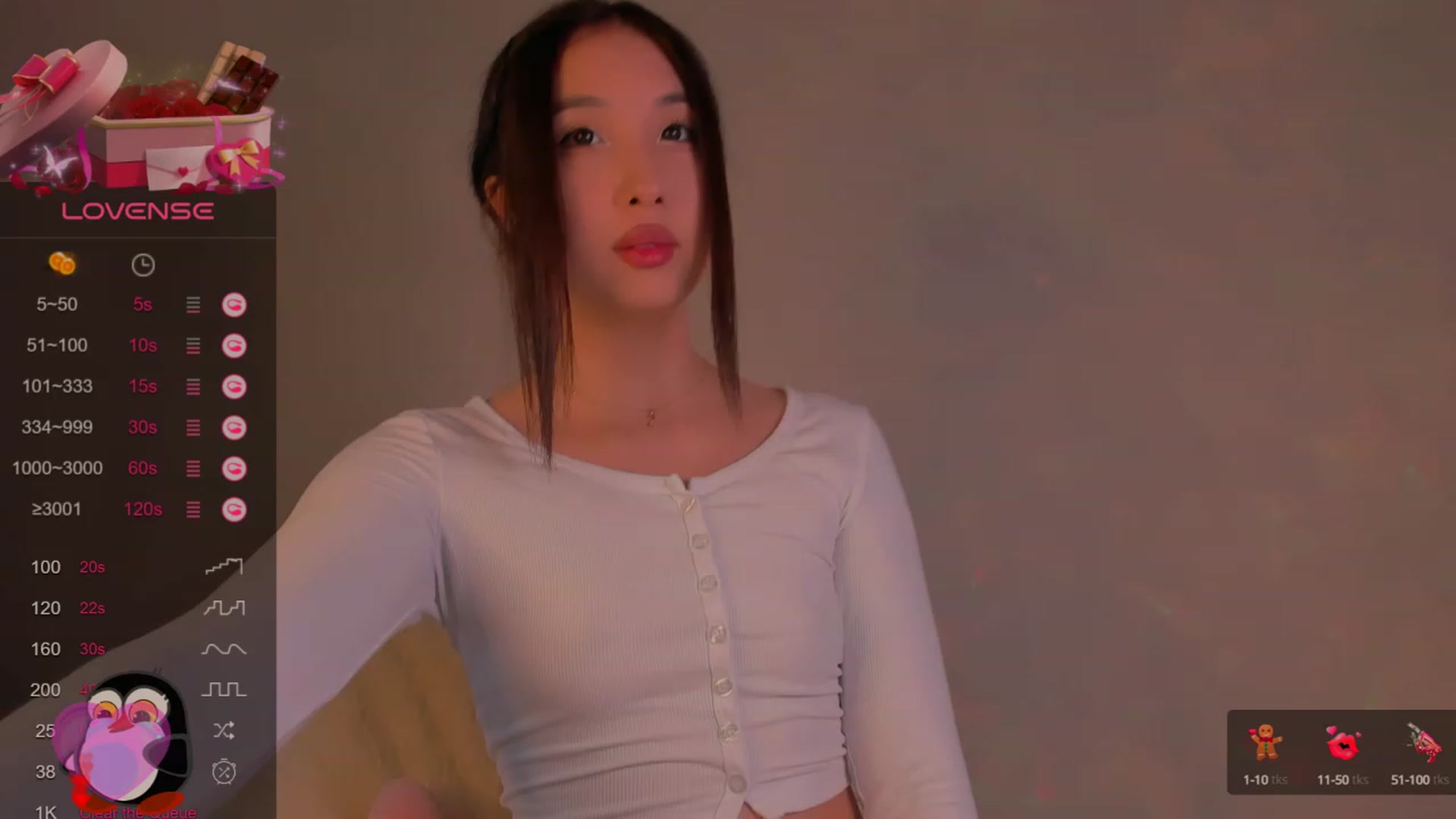 Gallery image thumbnail from FeralBerry66's myfreecams stream on, 02/13/2024, 06:46 image 13 of 20
