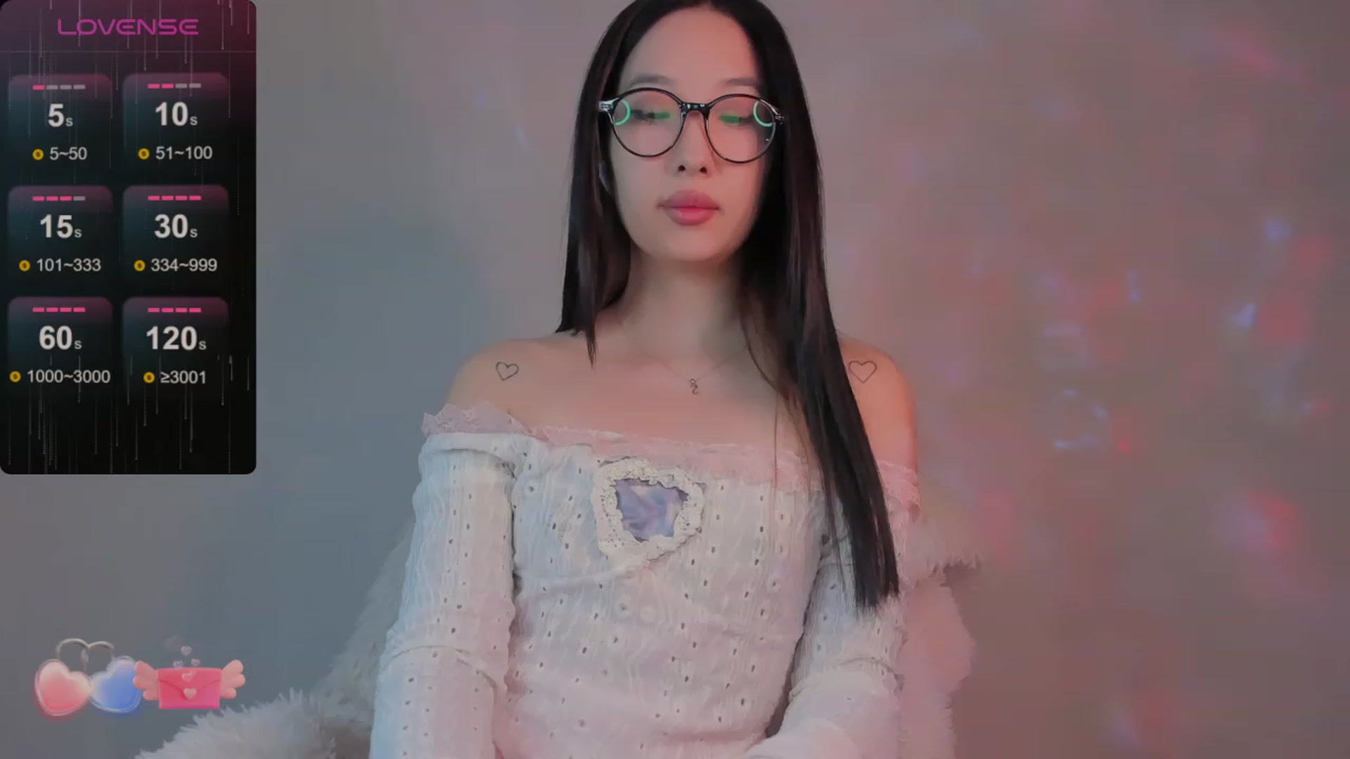 Gallery image thumbnail from FeralBerry66's myfreecams stream on, 02/19/2024, 05:33 image 2 of 20