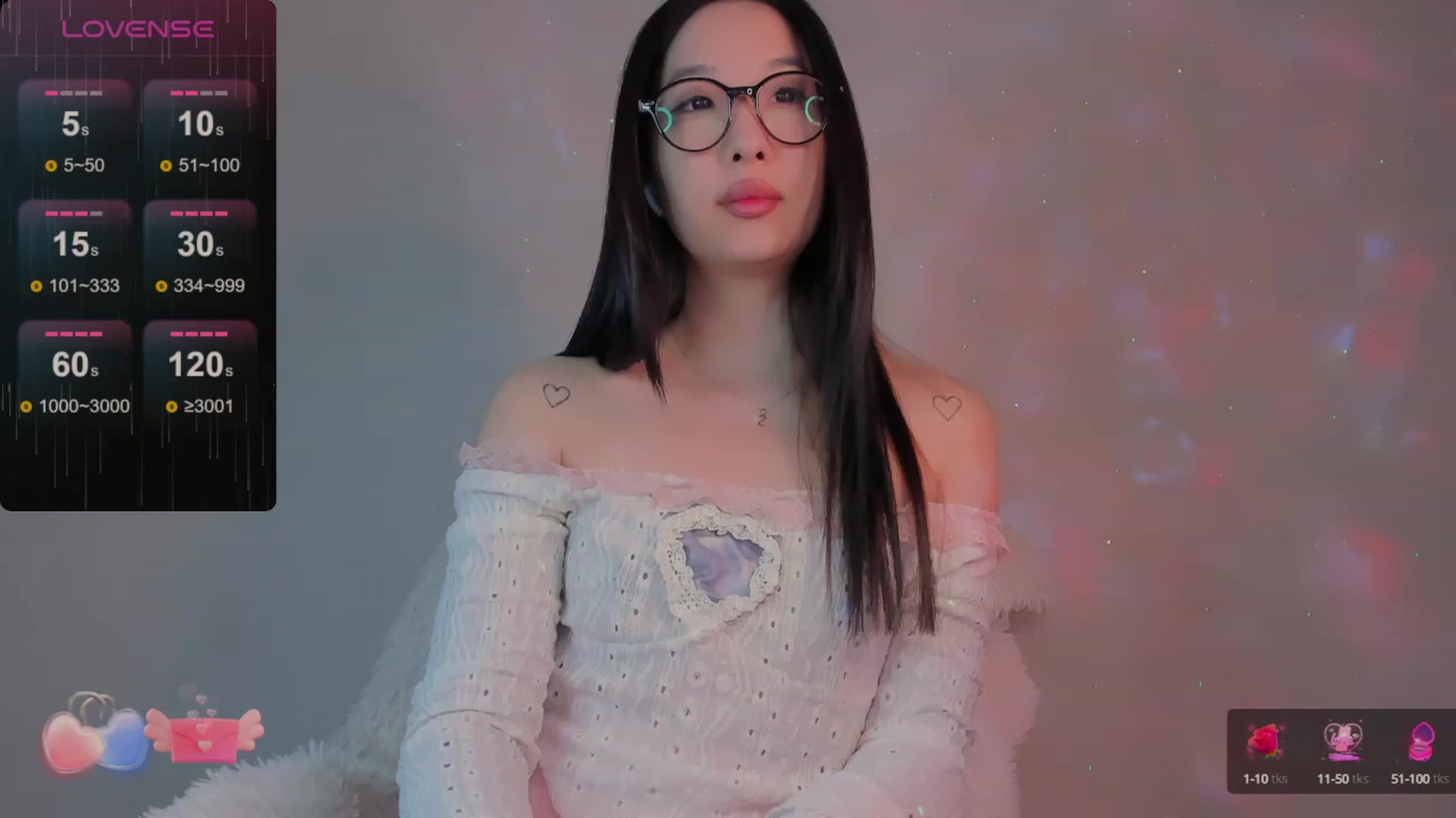 Gallery image thumbnail from FeralBerry66's myfreecams stream on, 02/19/2024, 05:33 image 1 of 20