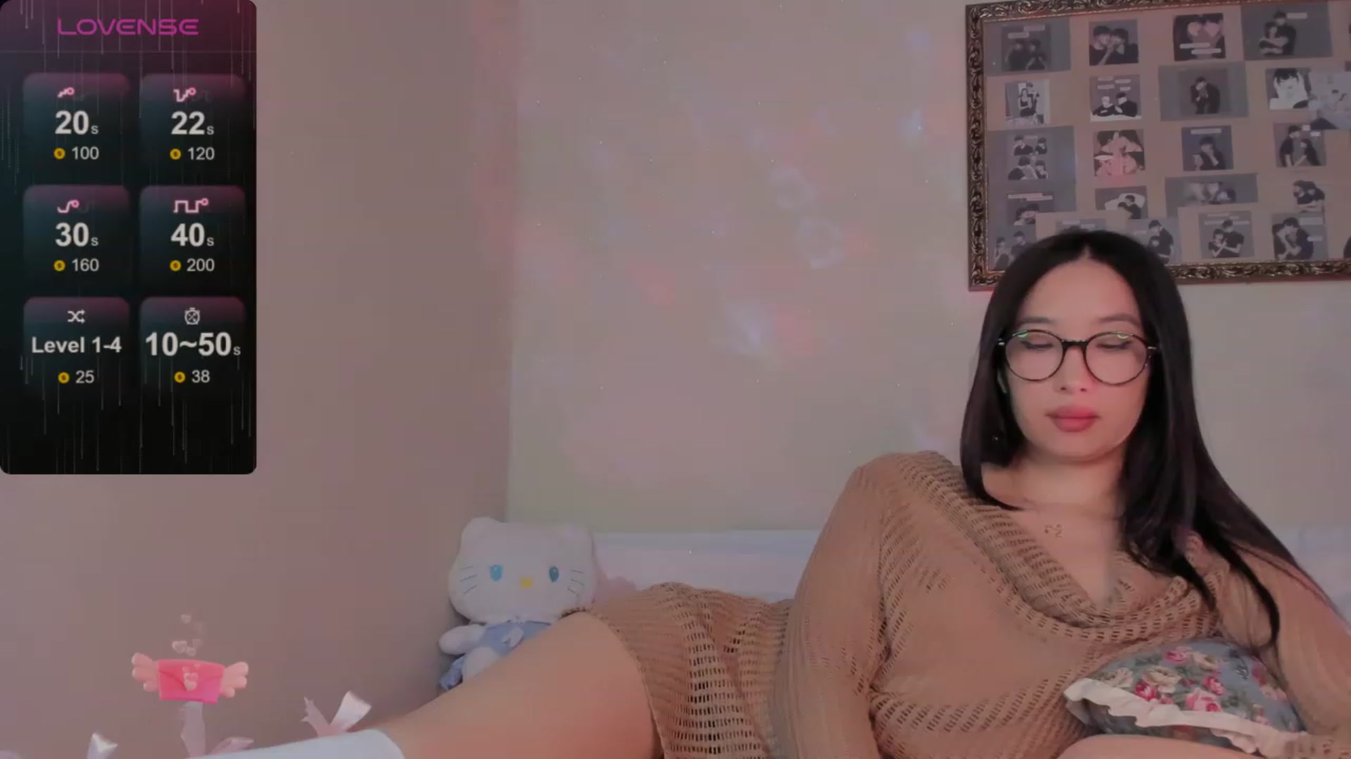 Gallery image thumbnail from FeralBerry66's myfreecams stream on, 02/19/2024, 06:31 image 4 of 20