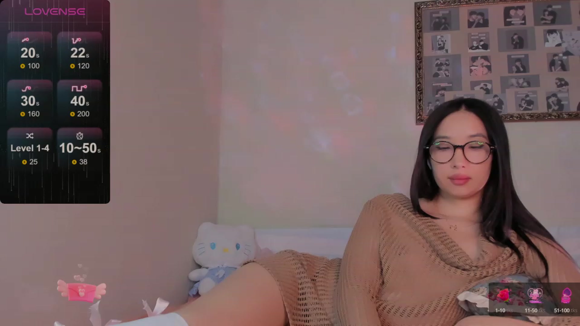 Gallery image thumbnail from FeralBerry66's myfreecams stream on, 02/19/2024, 06:31 image 2 of 20