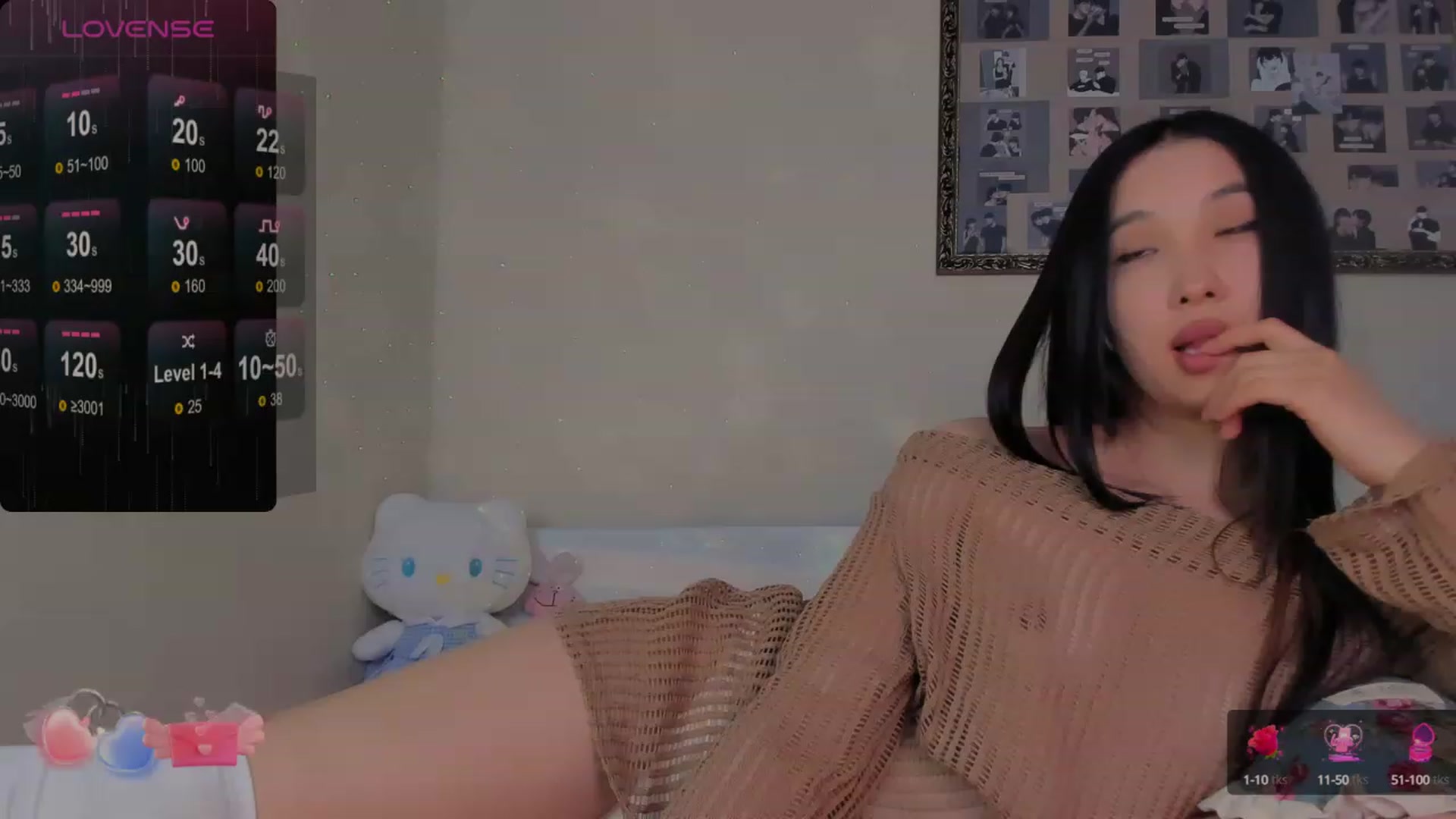 Gallery image thumbnail from FeralBerry66's myfreecams stream on, 02/20/2024, 08:44 image 8 of 20