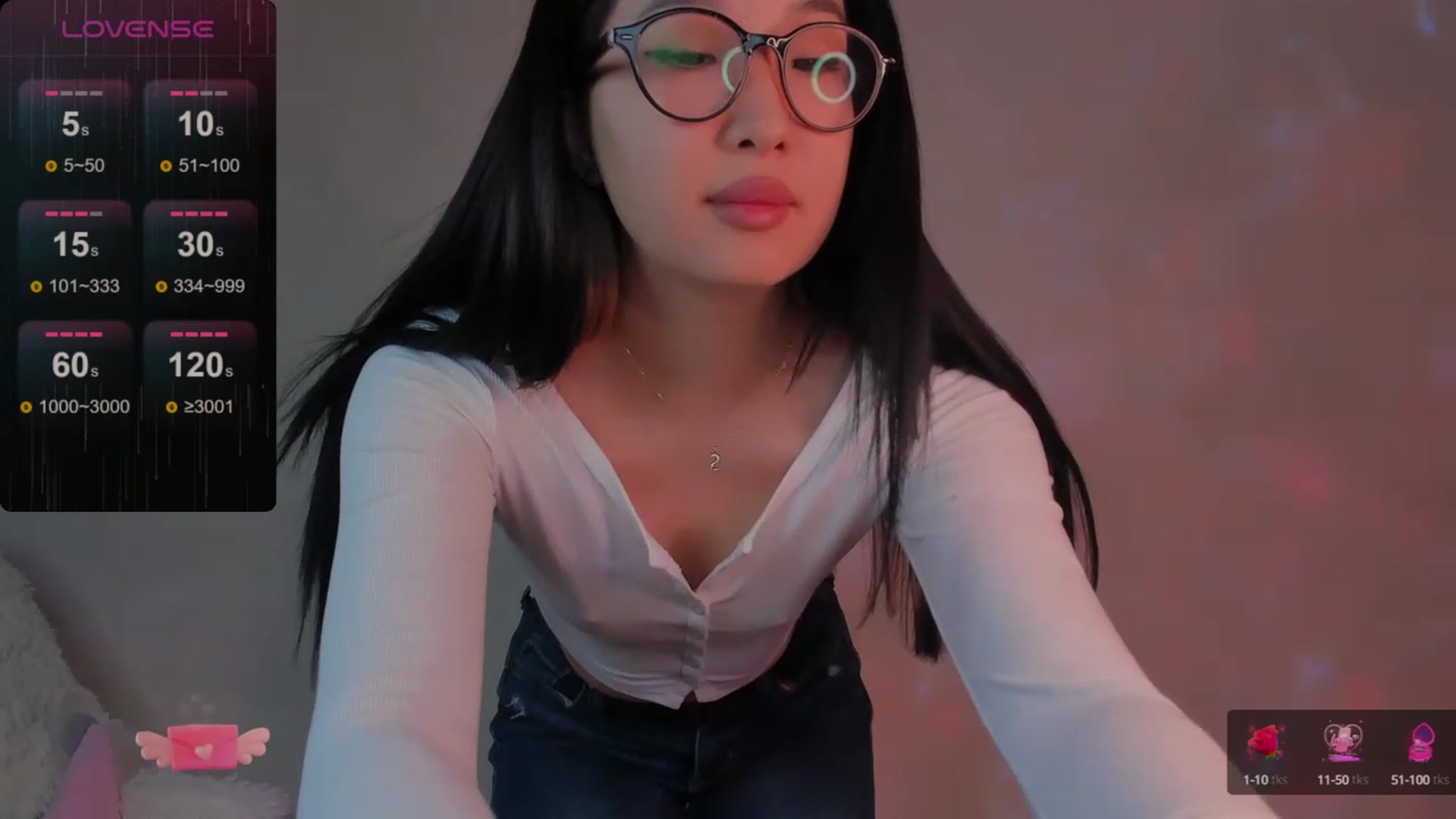 Gallery image thumbnail from FeralBerry66's myfreecams stream on, 02/21/2024, 07:59 image 5 of 20