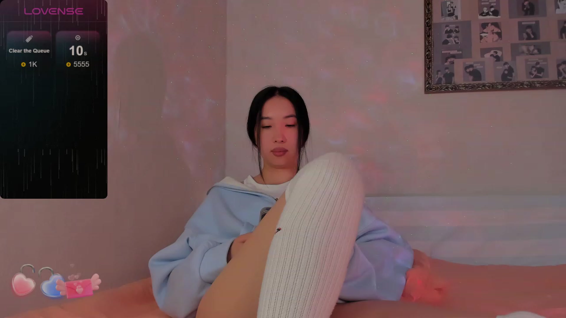 Gallery image thumbnail from FeralBerry66's myfreecams stream on, 02/23/2024, 07:11 image 10 of 20