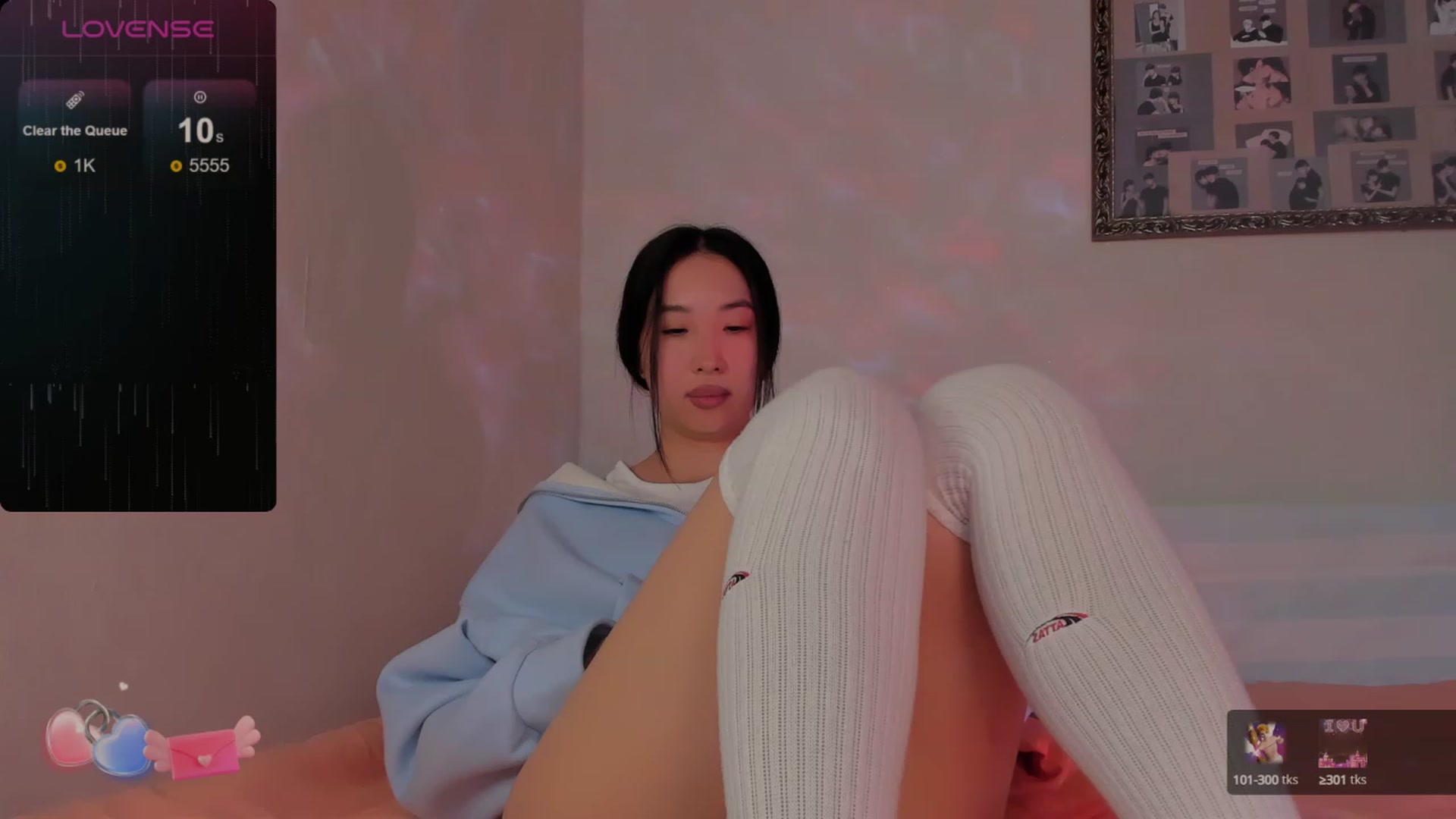Gallery image thumbnail from FeralBerry66's myfreecams stream on, 02/23/2024, 07:11 image 17 of 20