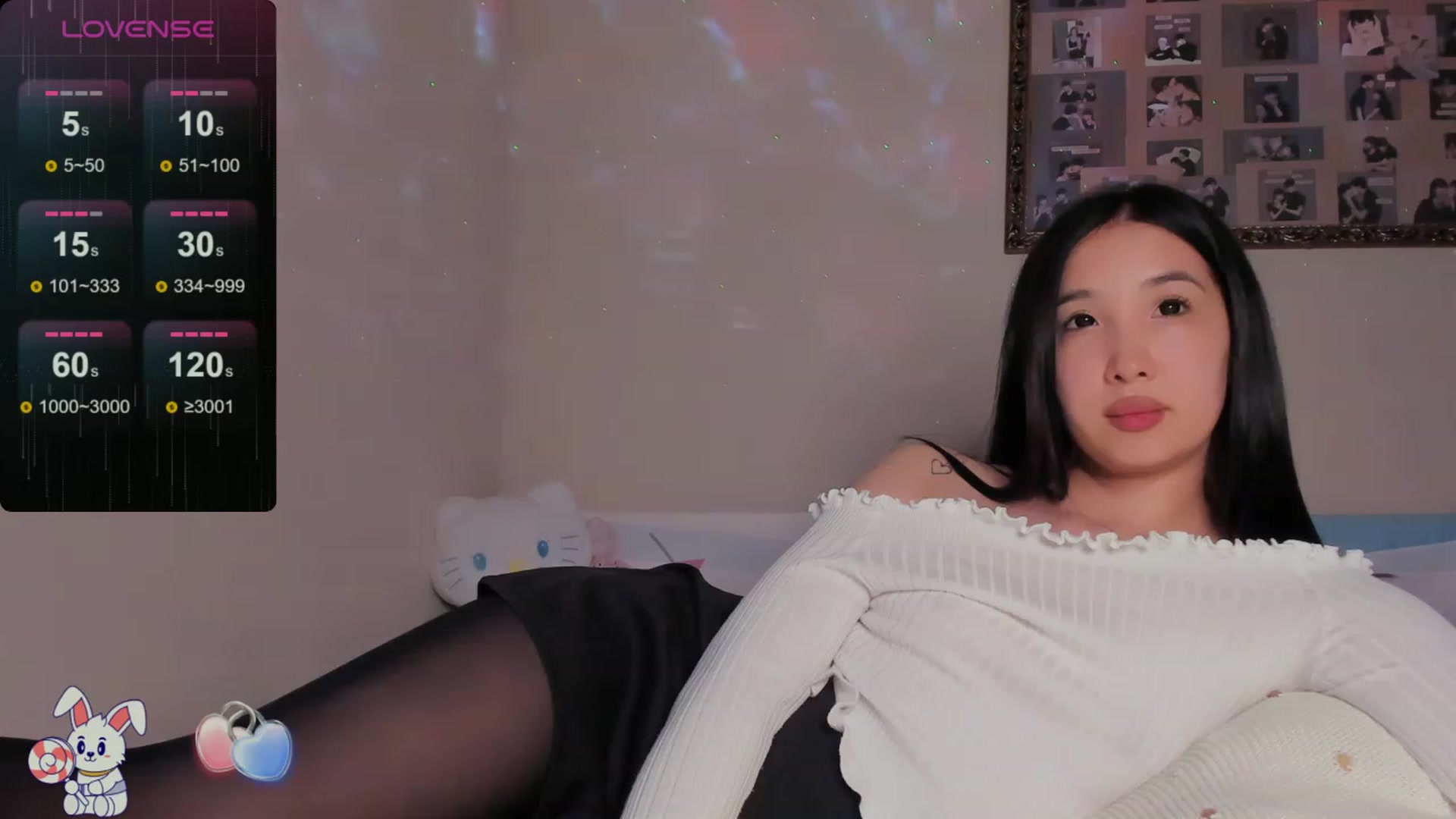 Gallery image thumbnail from FeralBerry66's myfreecams stream on, 03/12/2024, 14:15 image 7 of 20