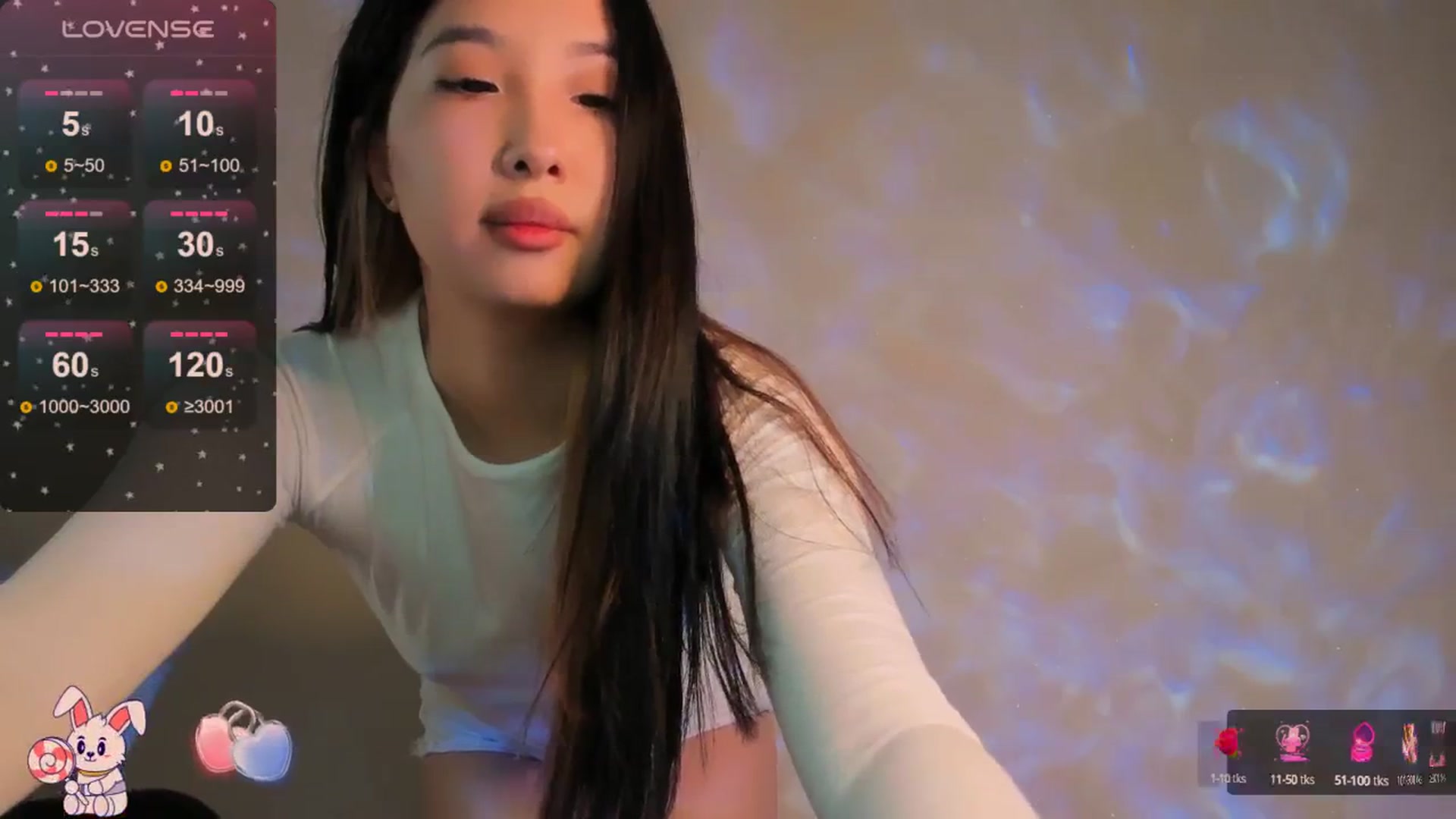 Gallery image thumbnail from FeralBerry66's myfreecams stream on, 03/14/2024, 06:48 image 4 of 20