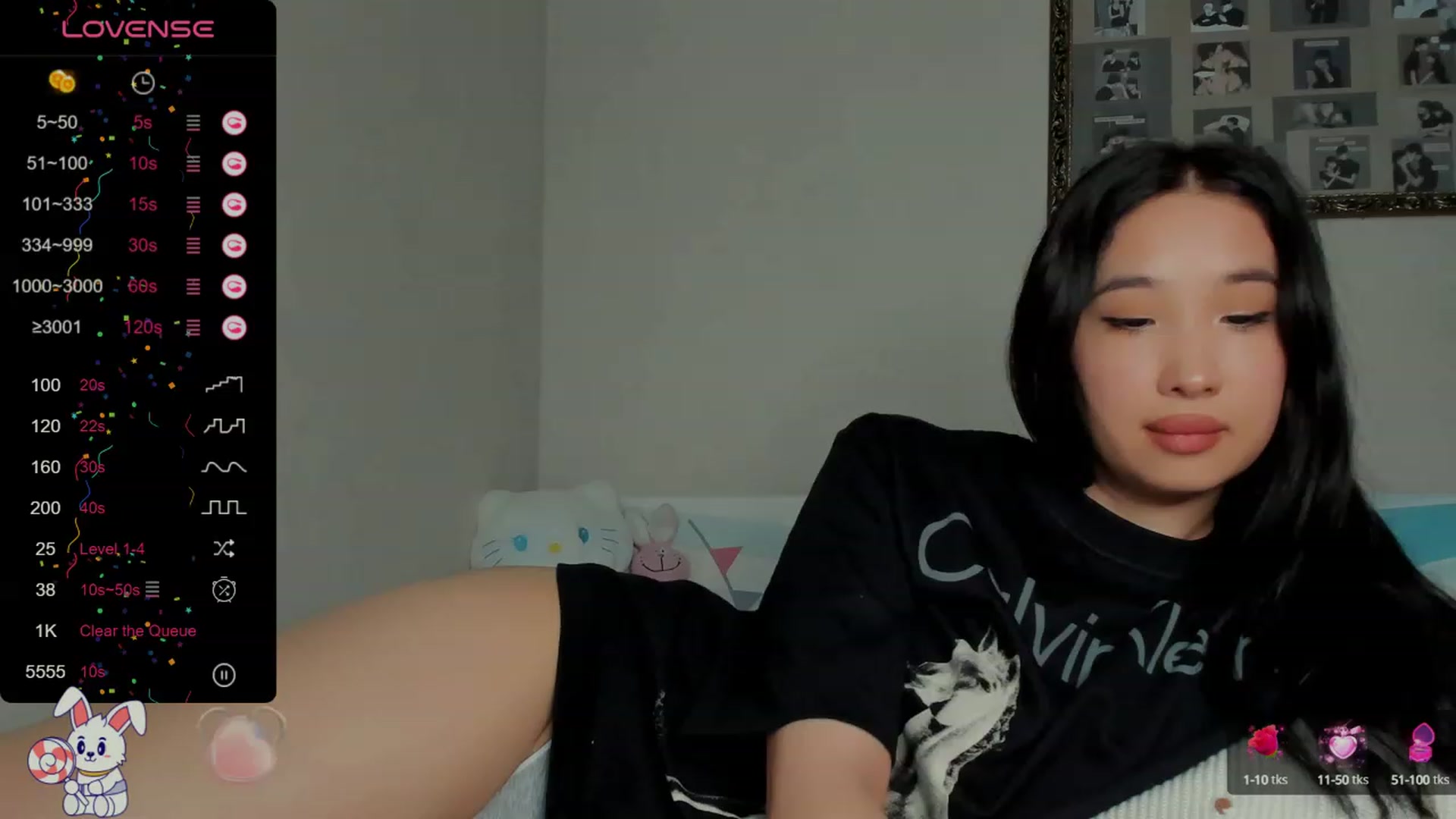 Gallery image thumbnail from FeralBerry66's myfreecams stream on, 03/18/2024, 07:09 image 14 of 20