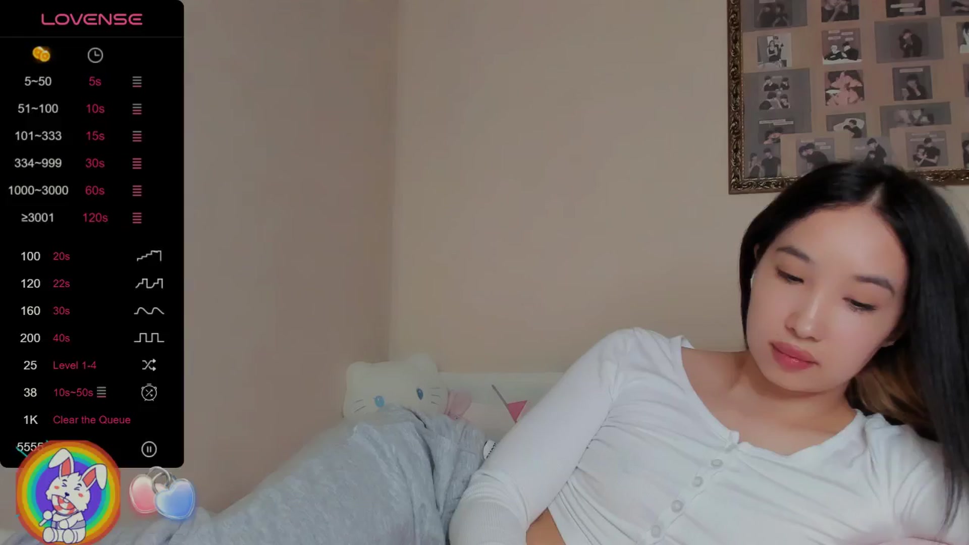 Gallery image thumbnail from FeralBerry66's myfreecams stream on, 03/20/2024, 07:37 image 13 of 20