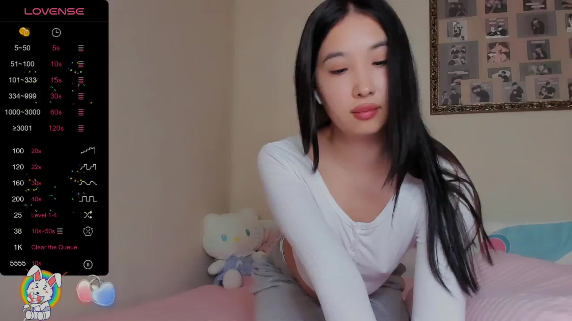Gallery image thumbnail from FeralBerry66's myfreecams stream on, 03/20/2024, 07:37 image 7 of 20