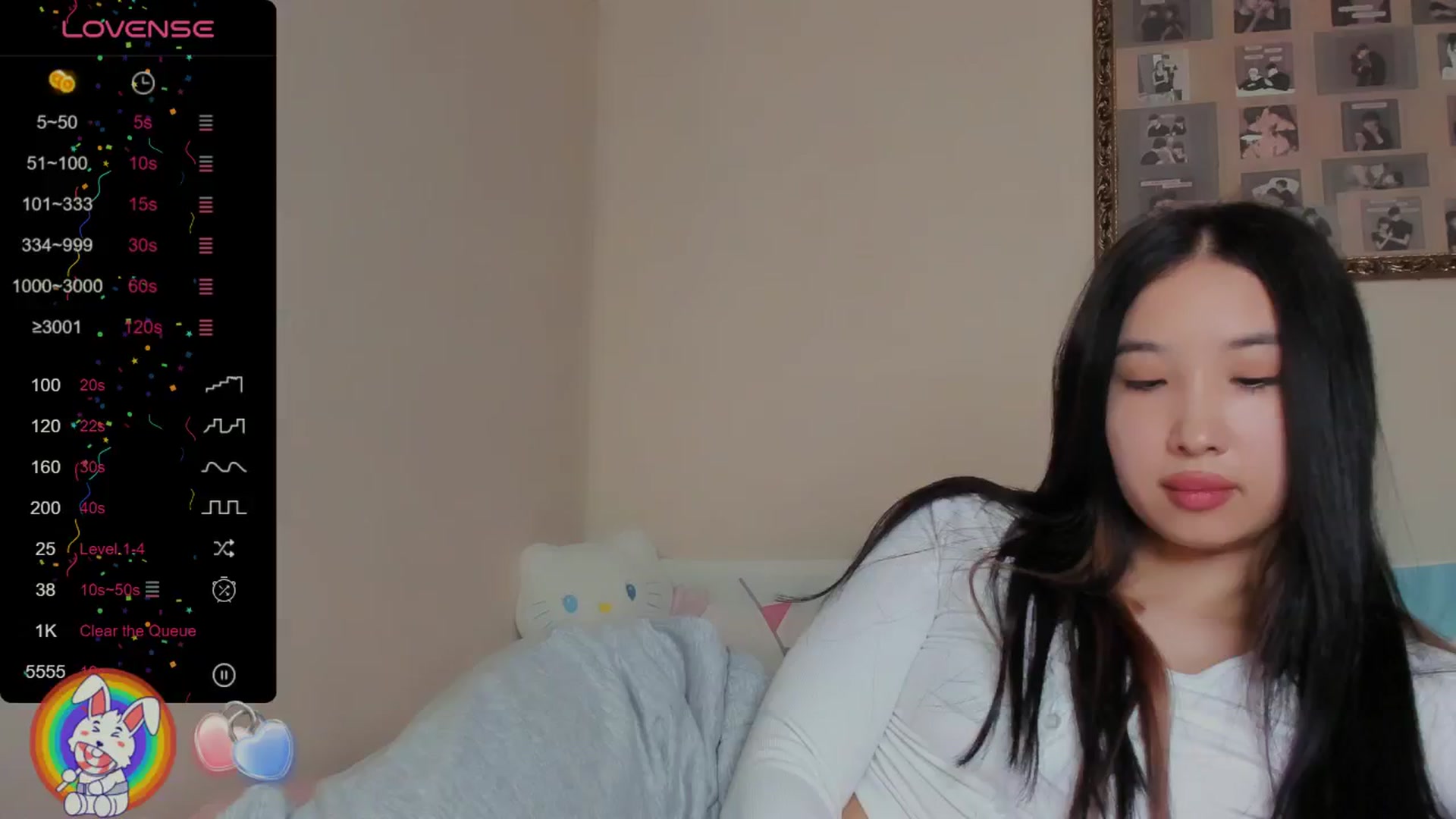 Gallery image thumbnail from FeralBerry66's myfreecams stream on, 03/20/2024, 07:37 image 12 of 20