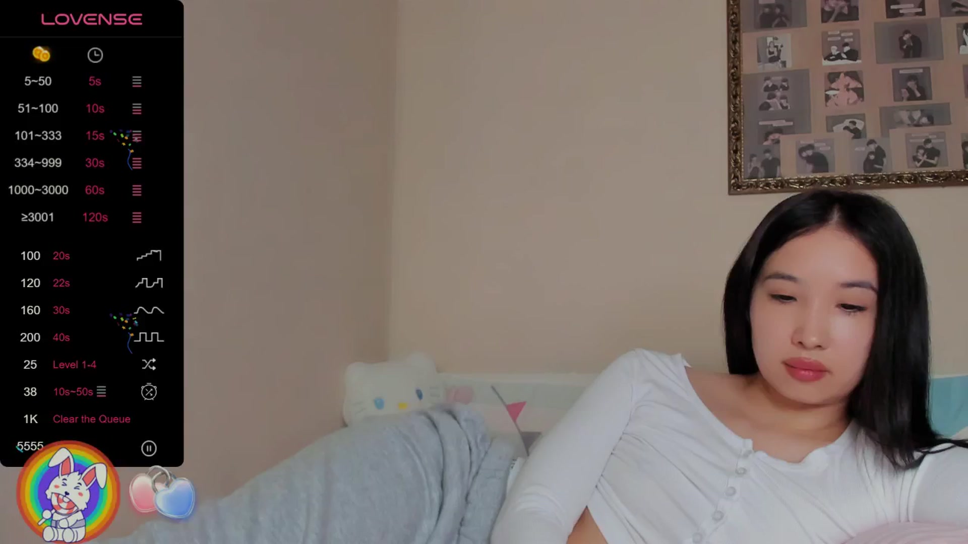 Gallery image thumbnail from FeralBerry66's myfreecams stream on, 03/20/2024, 07:37 image 2 of 20