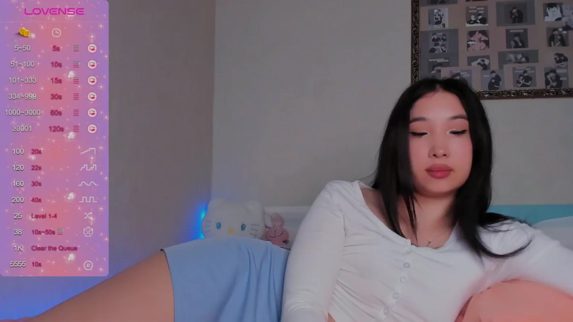 Gallery image thumbnail from FeralBerry66's myfreecams stream on, 03/27/2024, 06:01 image 6 of 20