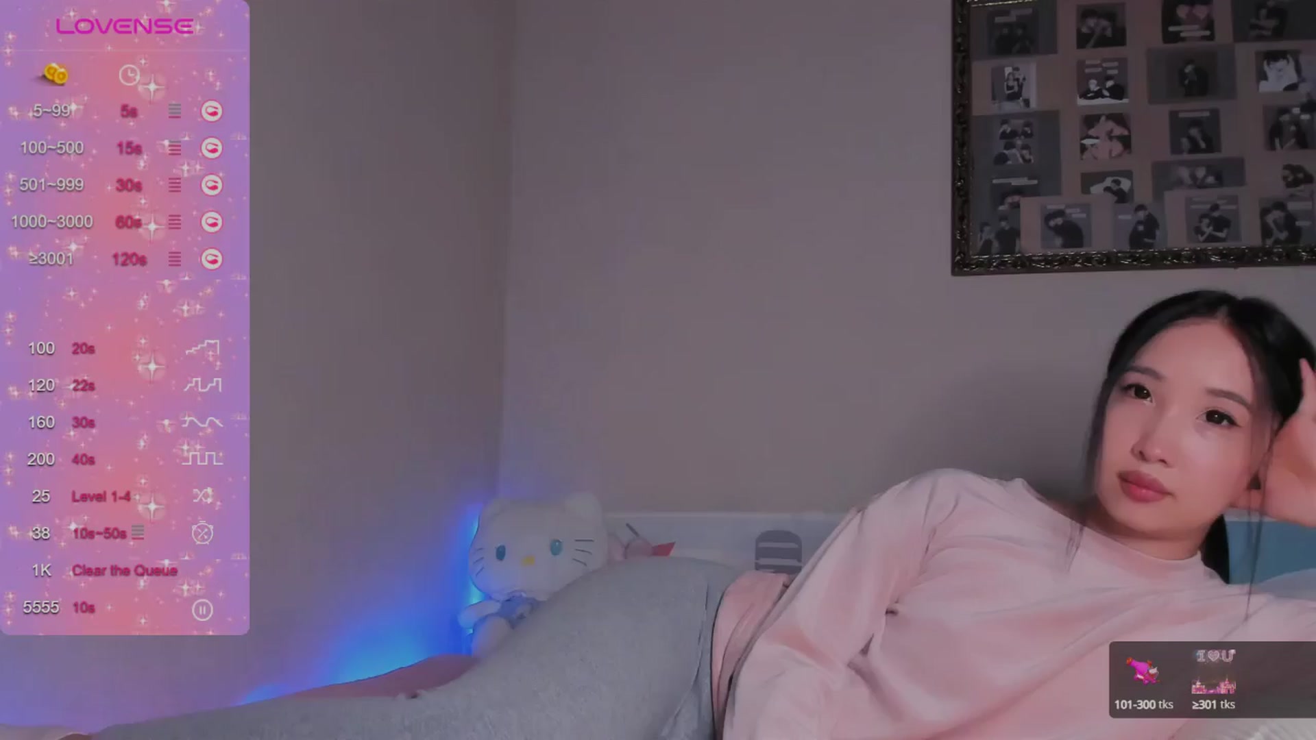 Gallery image thumbnail from FeralBerry66's myfreecams stream on, 04/09/2024, 05:45 image 2 of 20