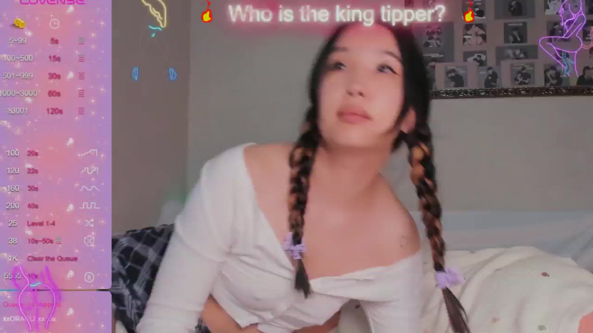 Gallery image thumbnail from FeralBerry66's myfreecams stream on, 04/20/2024, 07:21 image 9 of 20