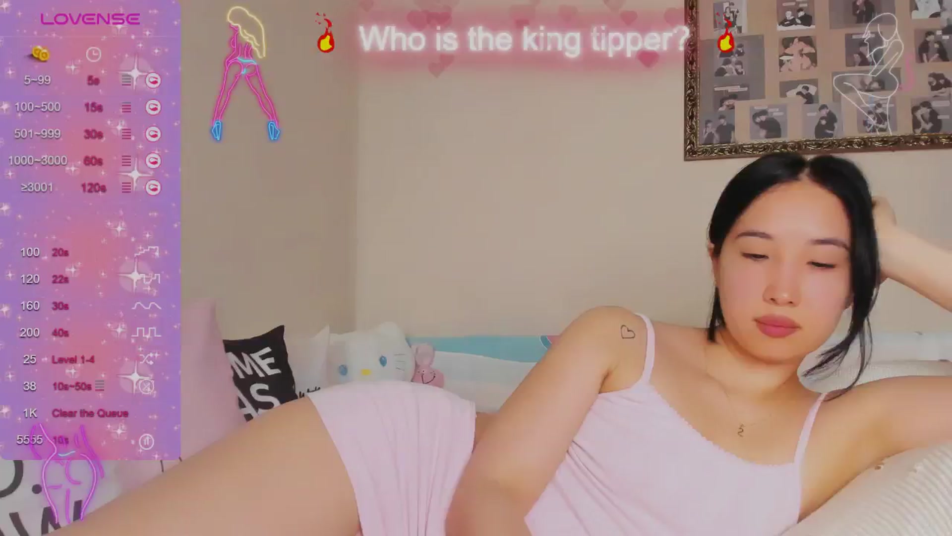 Gallery image thumbnail from FeralBerry66's myfreecams stream on, 05/07/2024, 06:06 image 10 of 20