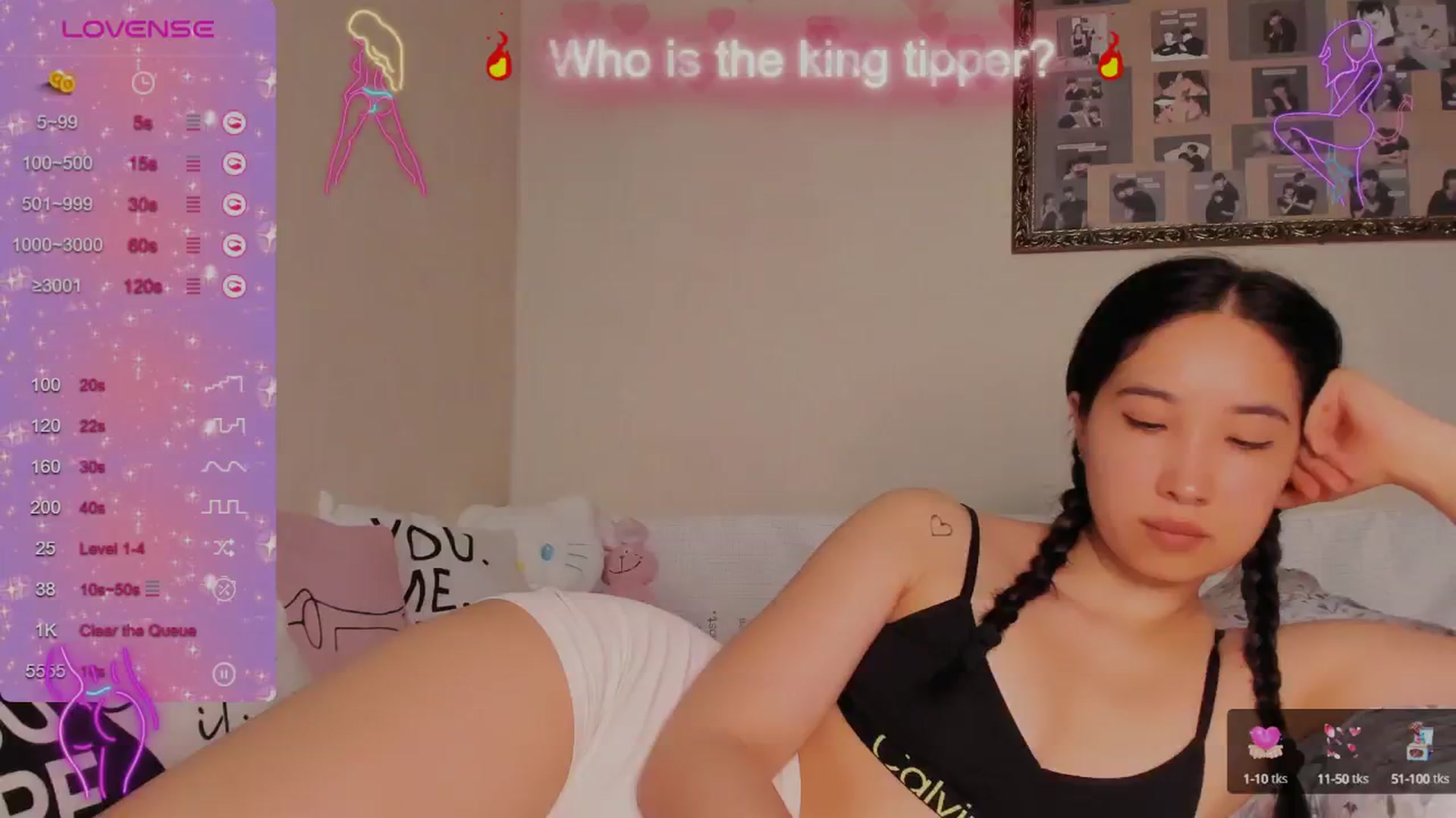 Gallery image thumbnail from FeralBerry66's myfreecams stream on, 05/16/2024, 07:25 image 12 of 20