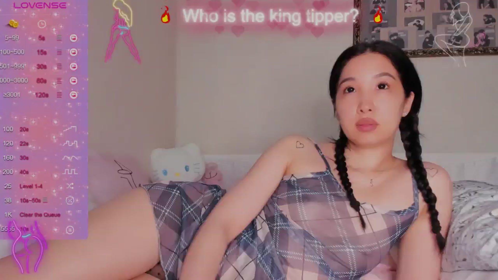 Gallery image thumbnail from FeralBerry66's myfreecams stream on, 05/20/2024, 07:04 image 12 of 20