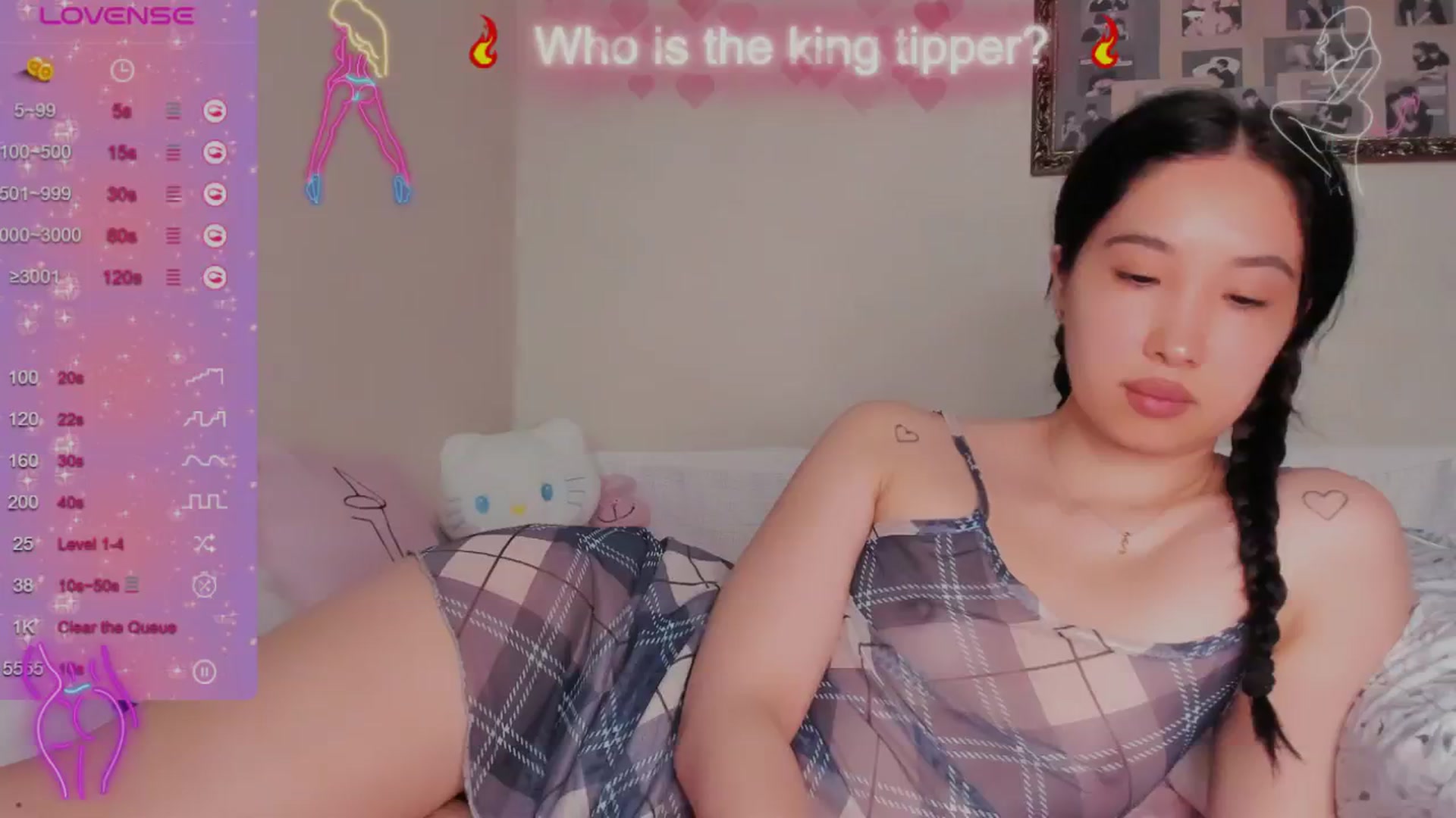 Gallery image thumbnail from FeralBerry66's myfreecams stream on, 05/20/2024, 07:04 image 7 of 20