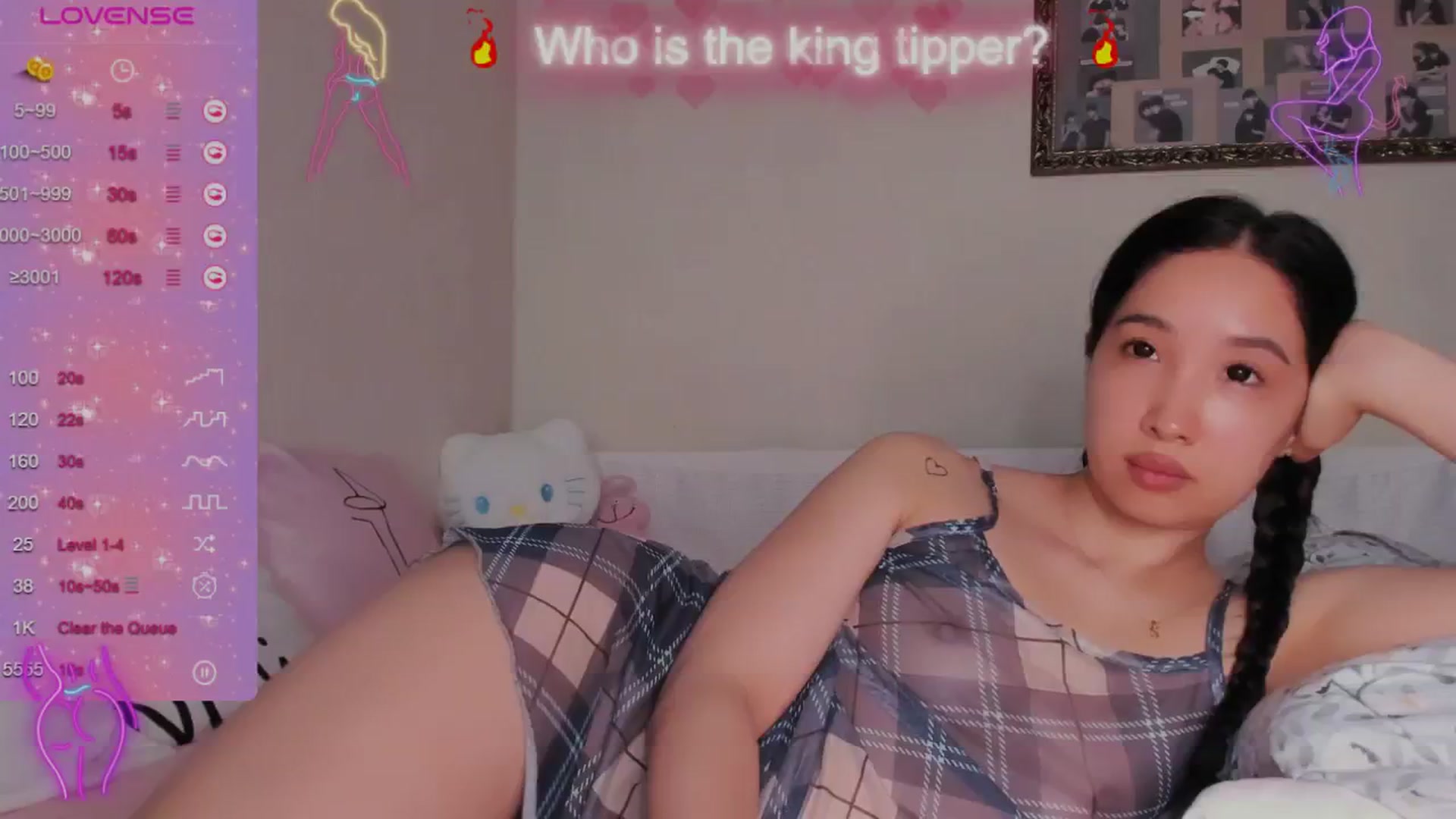 Gallery image thumbnail from FeralBerry66's myfreecams stream on, 05/20/2024, 07:04 image 3 of 20