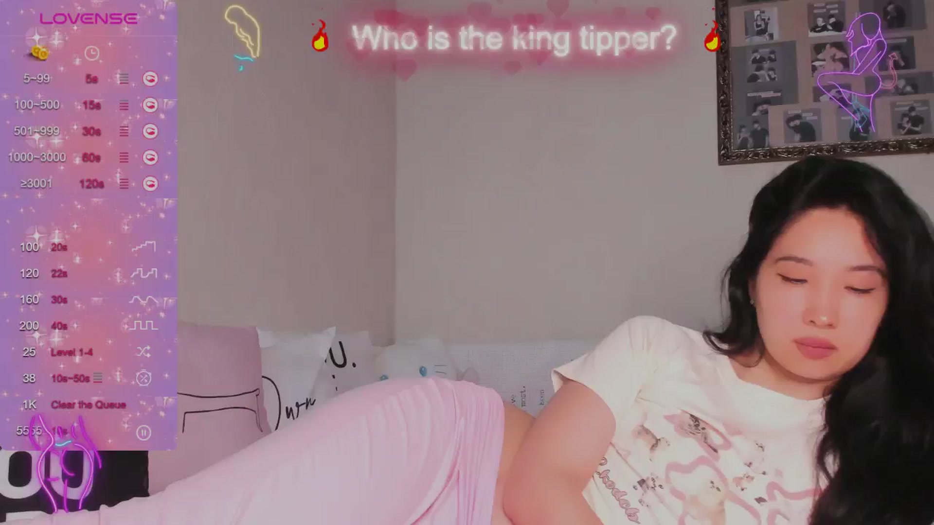 Gallery image thumbnail from FeralBerry66's myfreecams stream on, 05/27/2024, 06:39 image 12 of 20