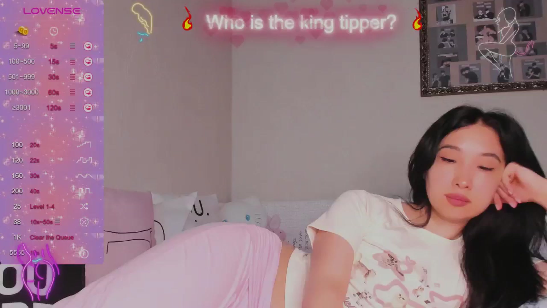 Gallery image thumbnail from FeralBerry66's myfreecams stream on, 05/27/2024, 06:39 image 6 of 20