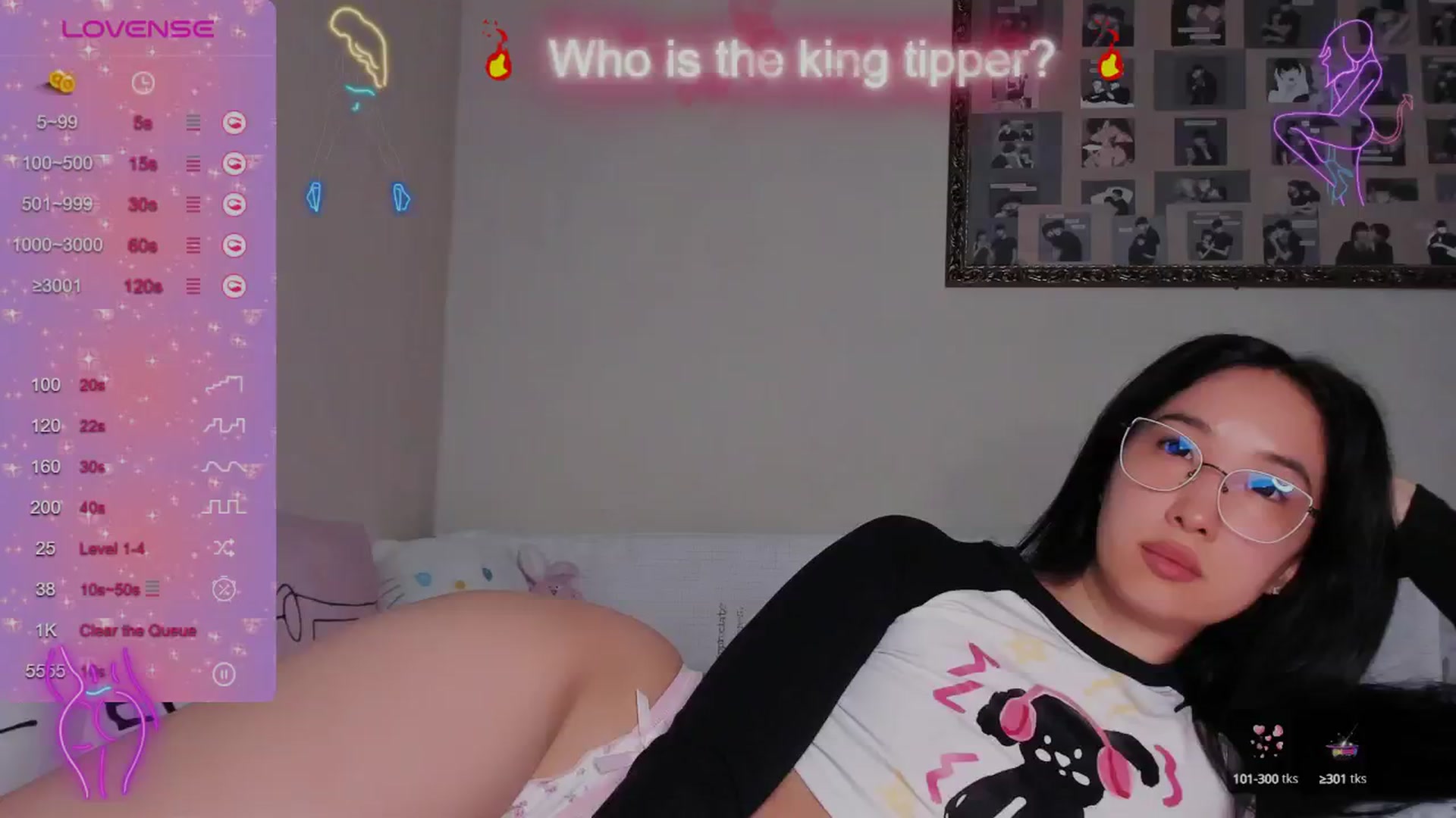 Gallery image thumbnail from FeralBerry66's myfreecams stream on, 05/30/2024, 06:12 image 5 of 20