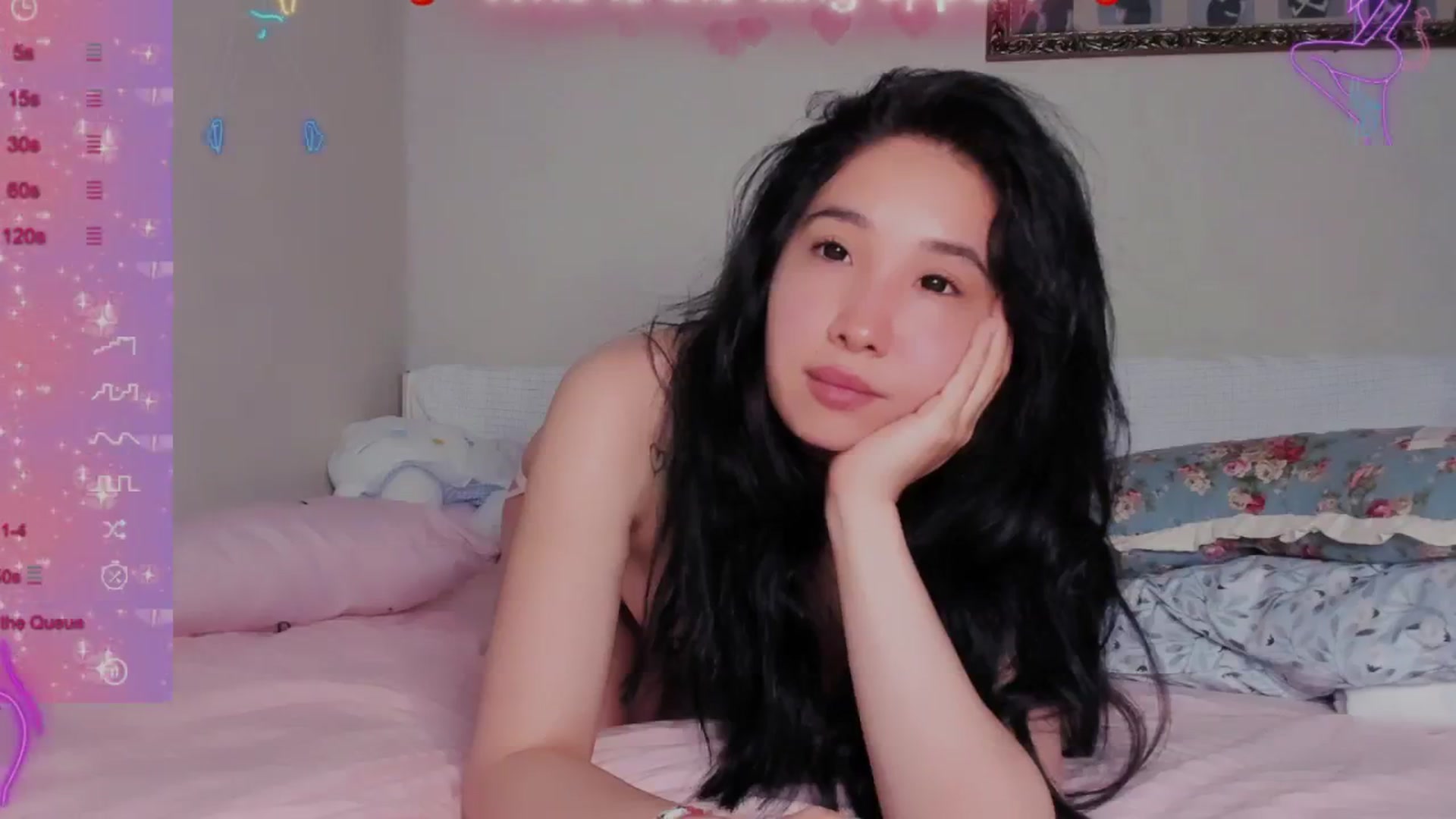 Gallery image thumbnail from FeralBerry66's myfreecams stream on, 05/30/2024, 07:23 image 13 of 20