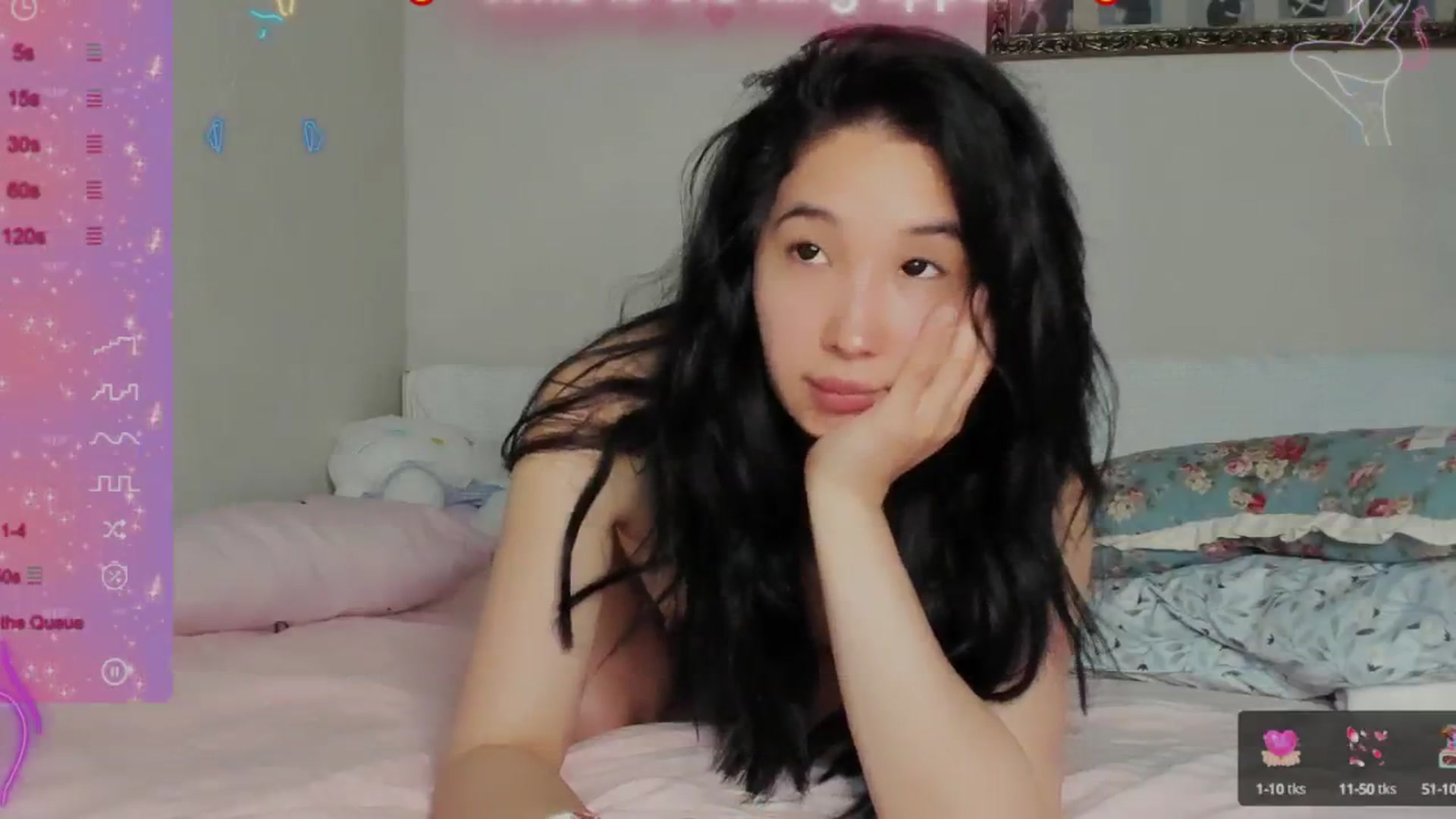 Gallery image thumbnail from FeralBerry66's myfreecams stream on, 05/30/2024, 07:23 image 2 of 20