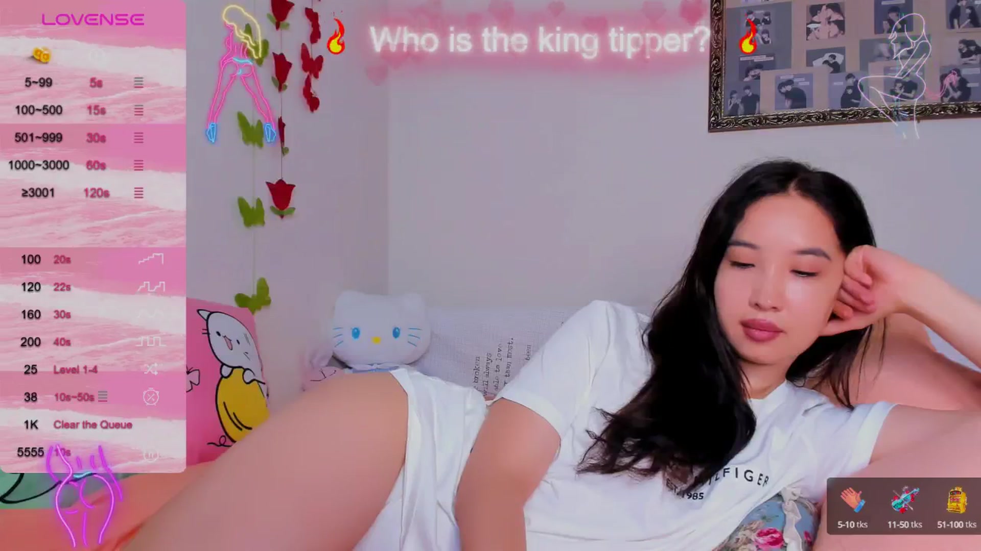 Gallery image thumbnail from FeralBerry66's myfreecams stream on, 08/13/2024, 06:15 image 10 of 20
